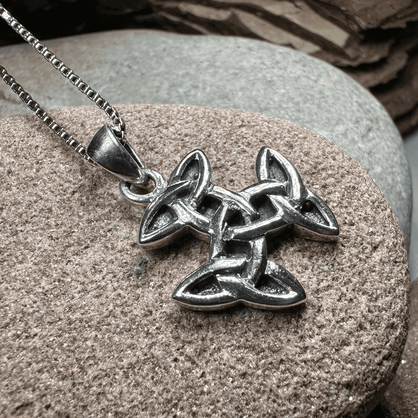 Three Trinity Knot Necklace - 18
