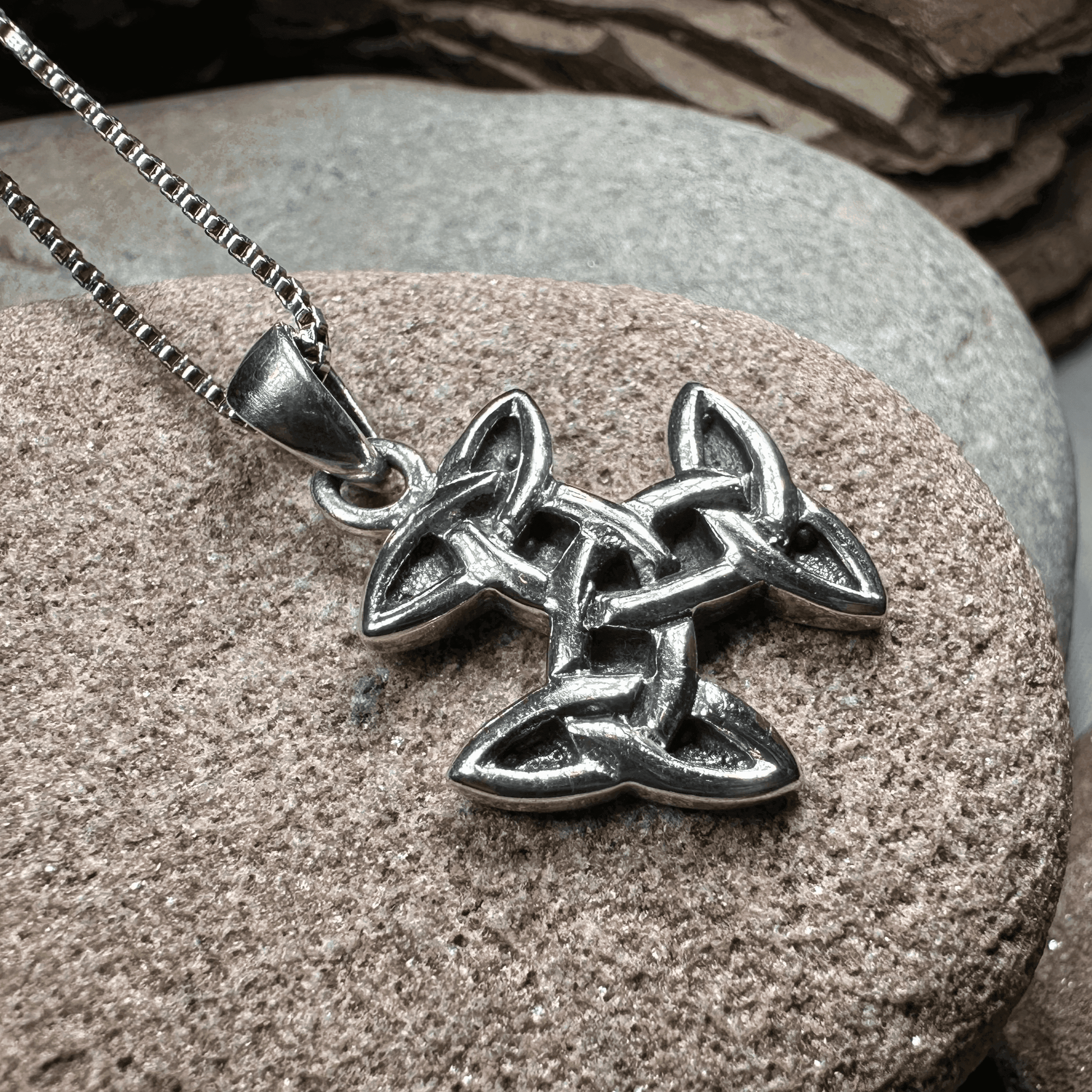 Three Trinity Knot Necklace - 18