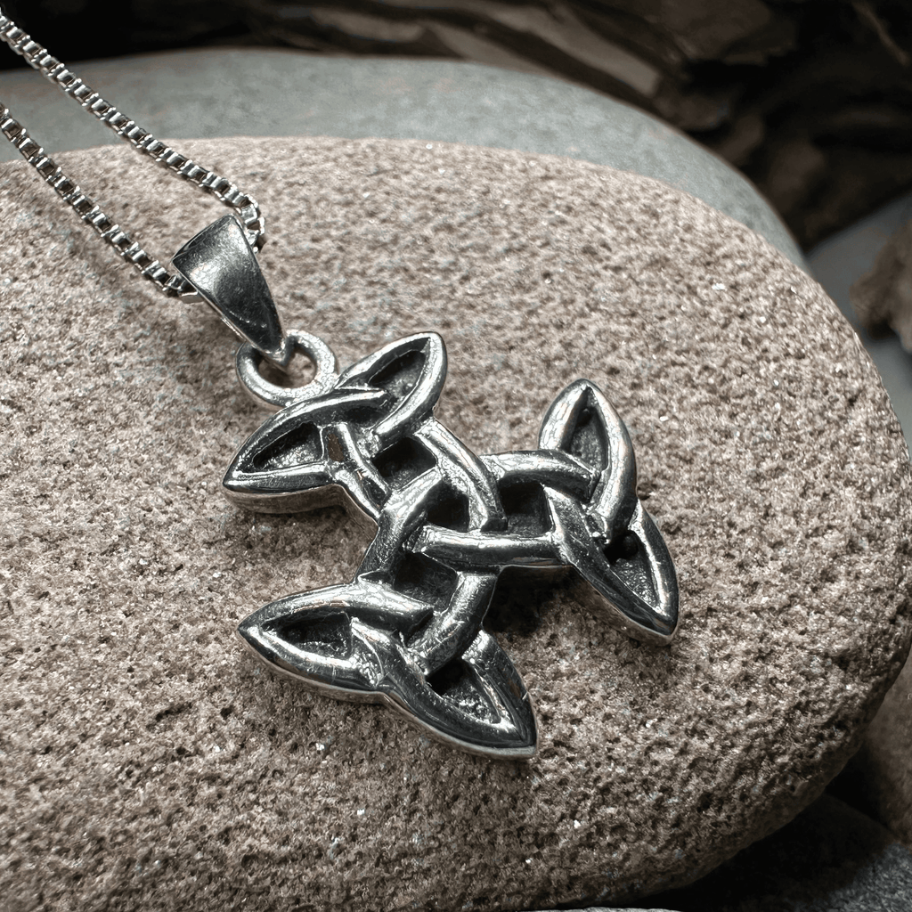 Three Trinity Knot Necklace - 18