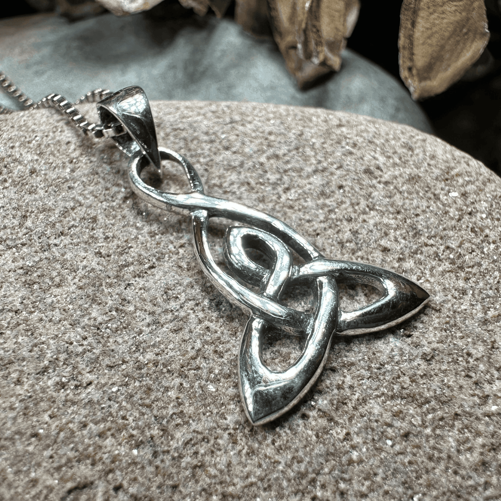 Mother's Knot Necklace - 