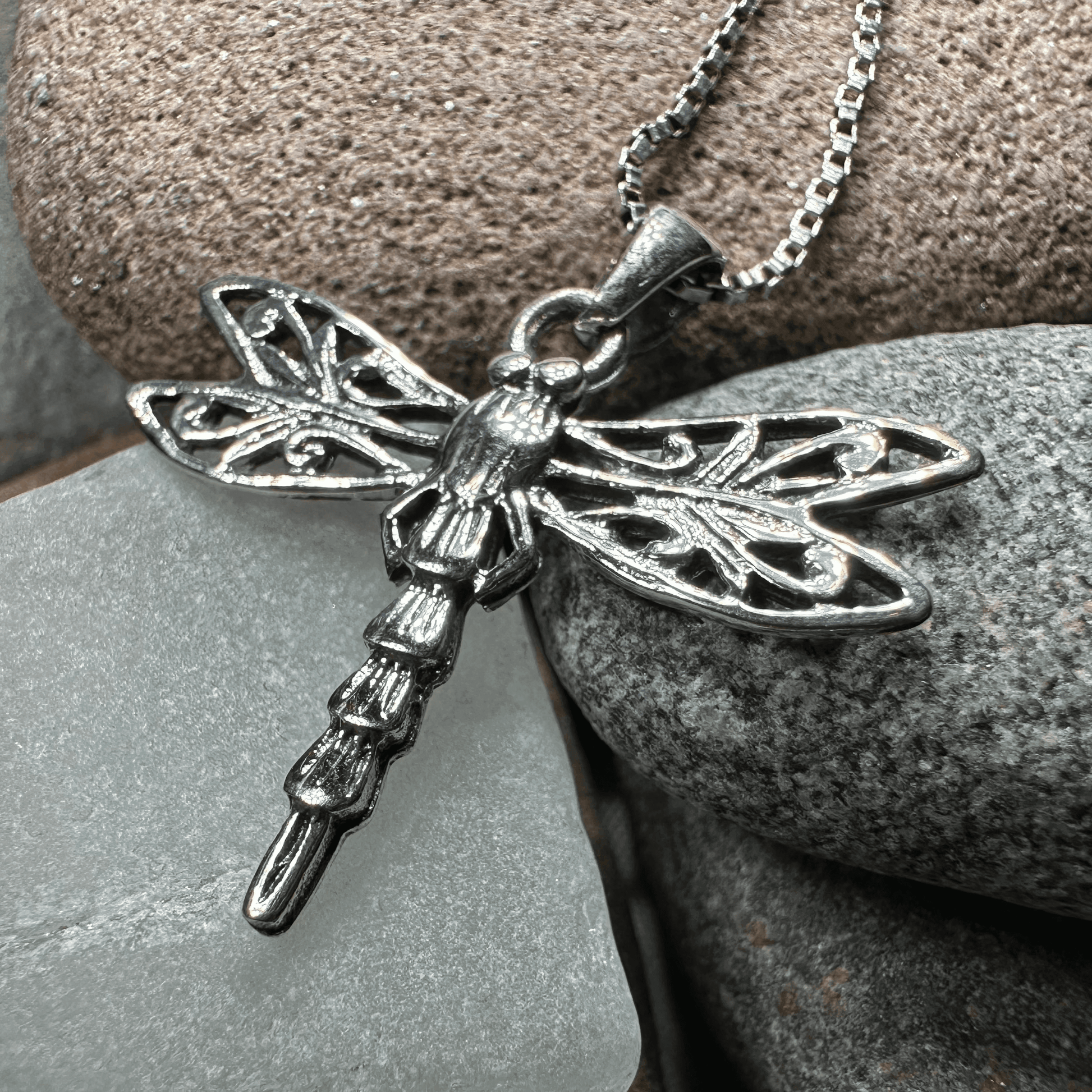 Summerdancer Dragonfly Necklace - 18