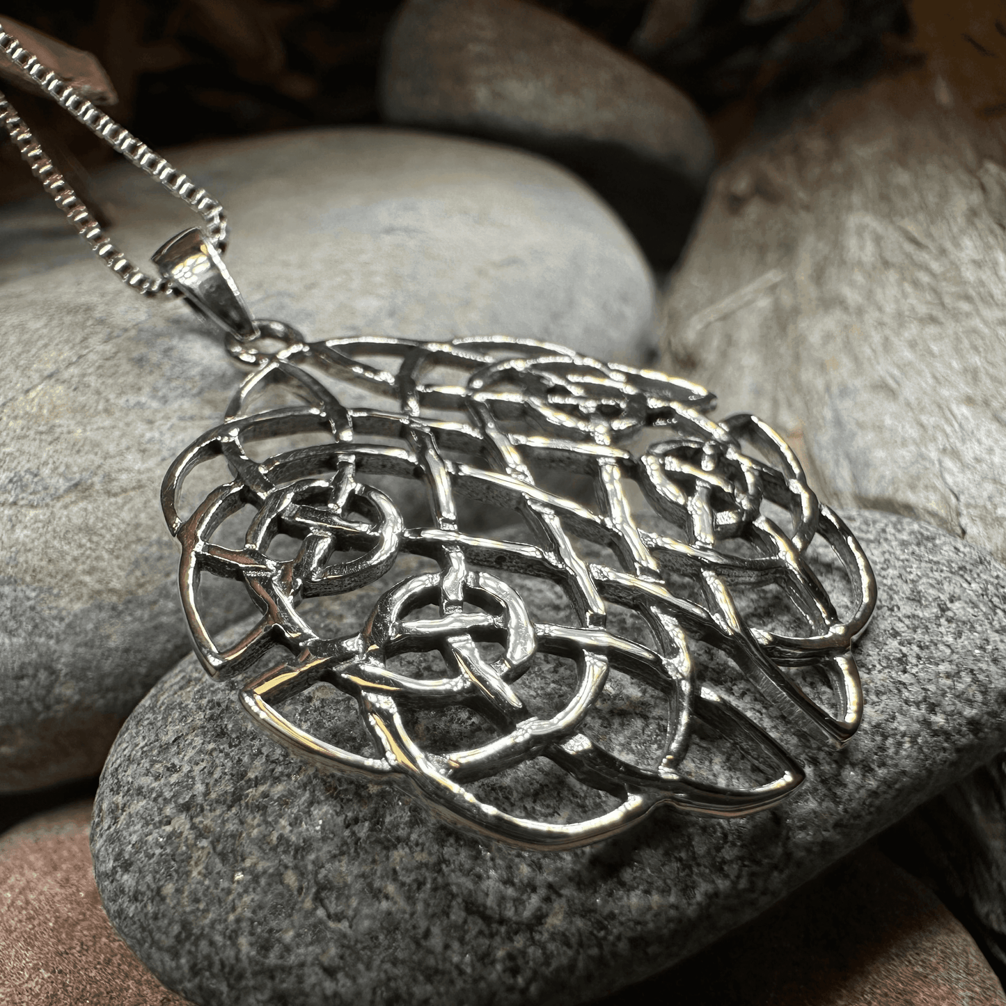 Anaise Celtic Knot Necklace - 18