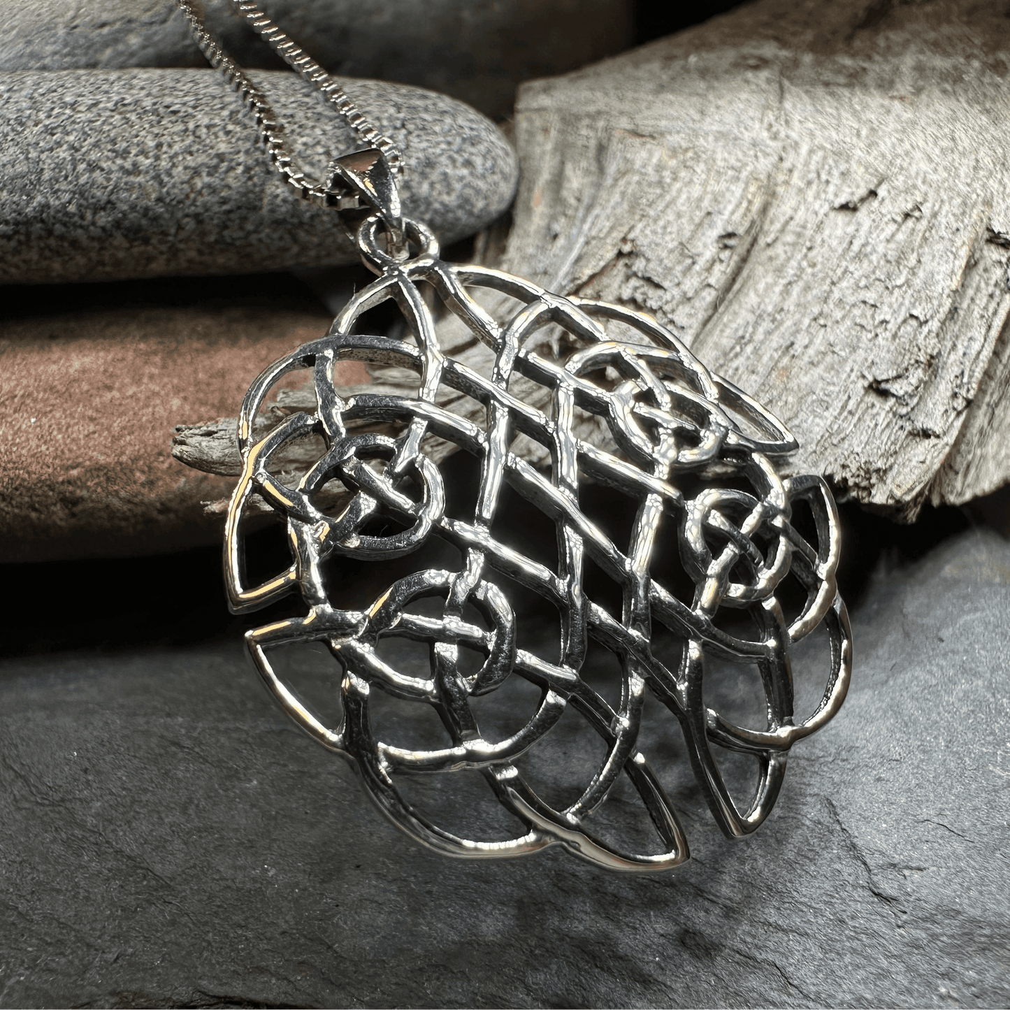 Anaise Celtic Knot Necklace - 18