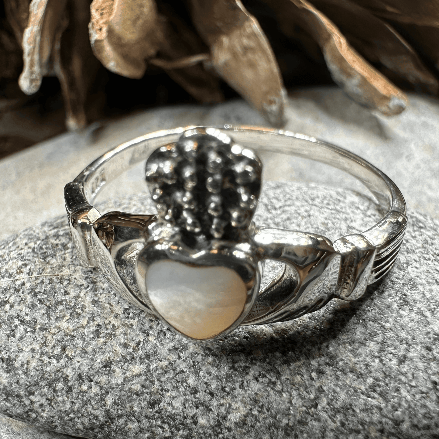 Aurora Claddagh Ring - 5