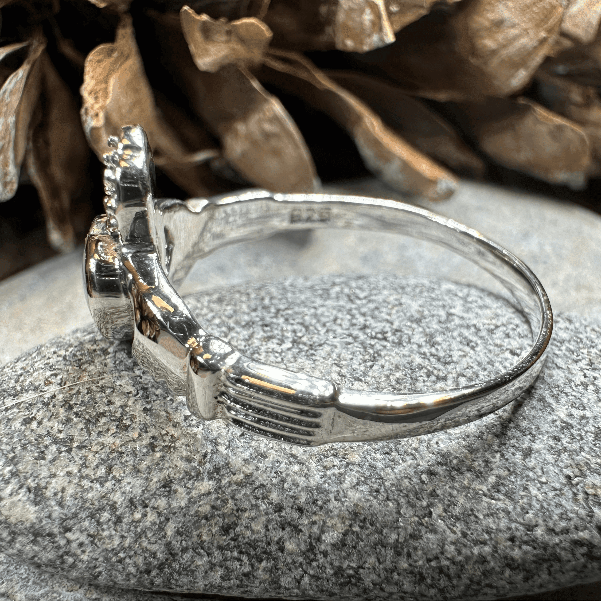 Aurora Claddagh Ring - 5
