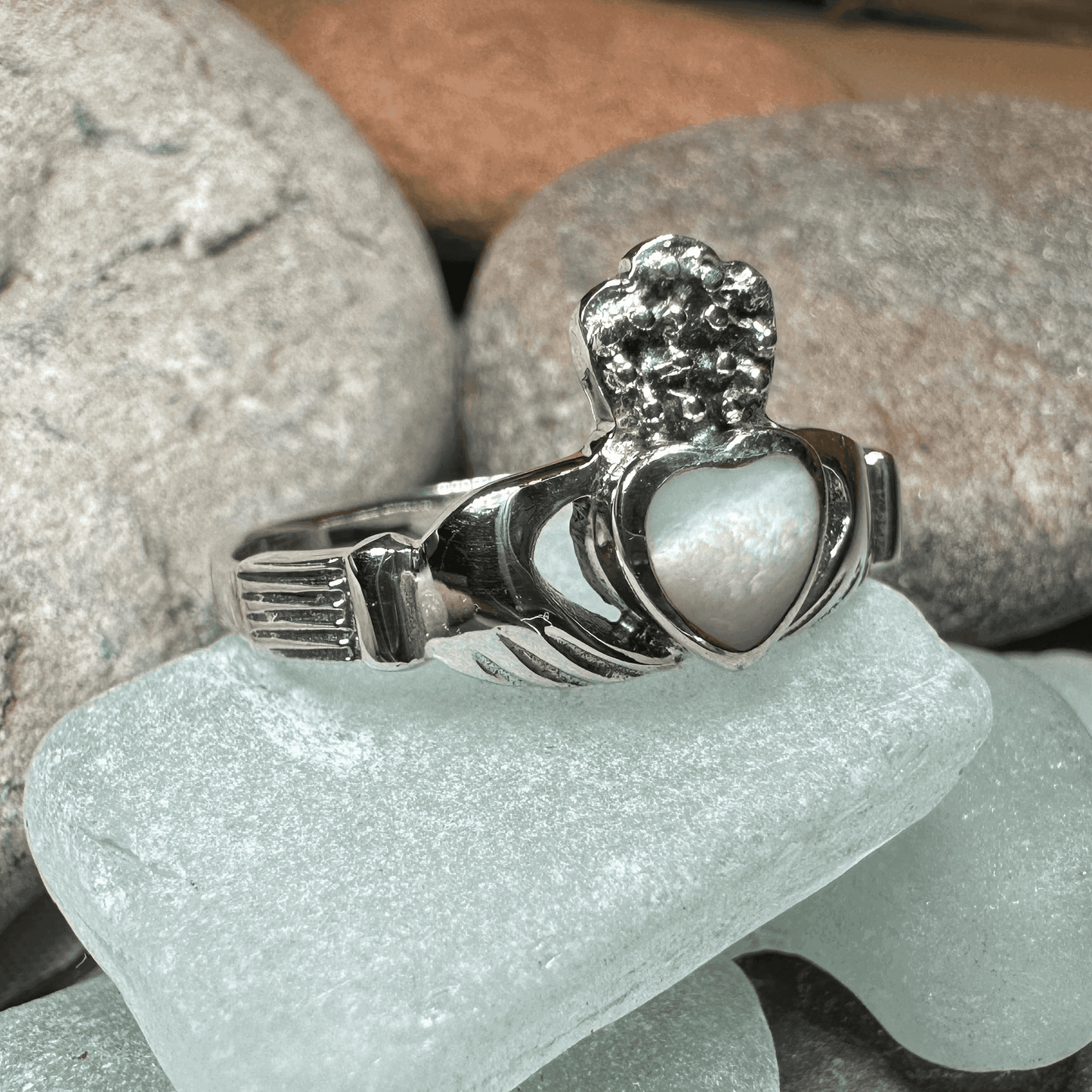 Aurora Claddagh Ring - 5