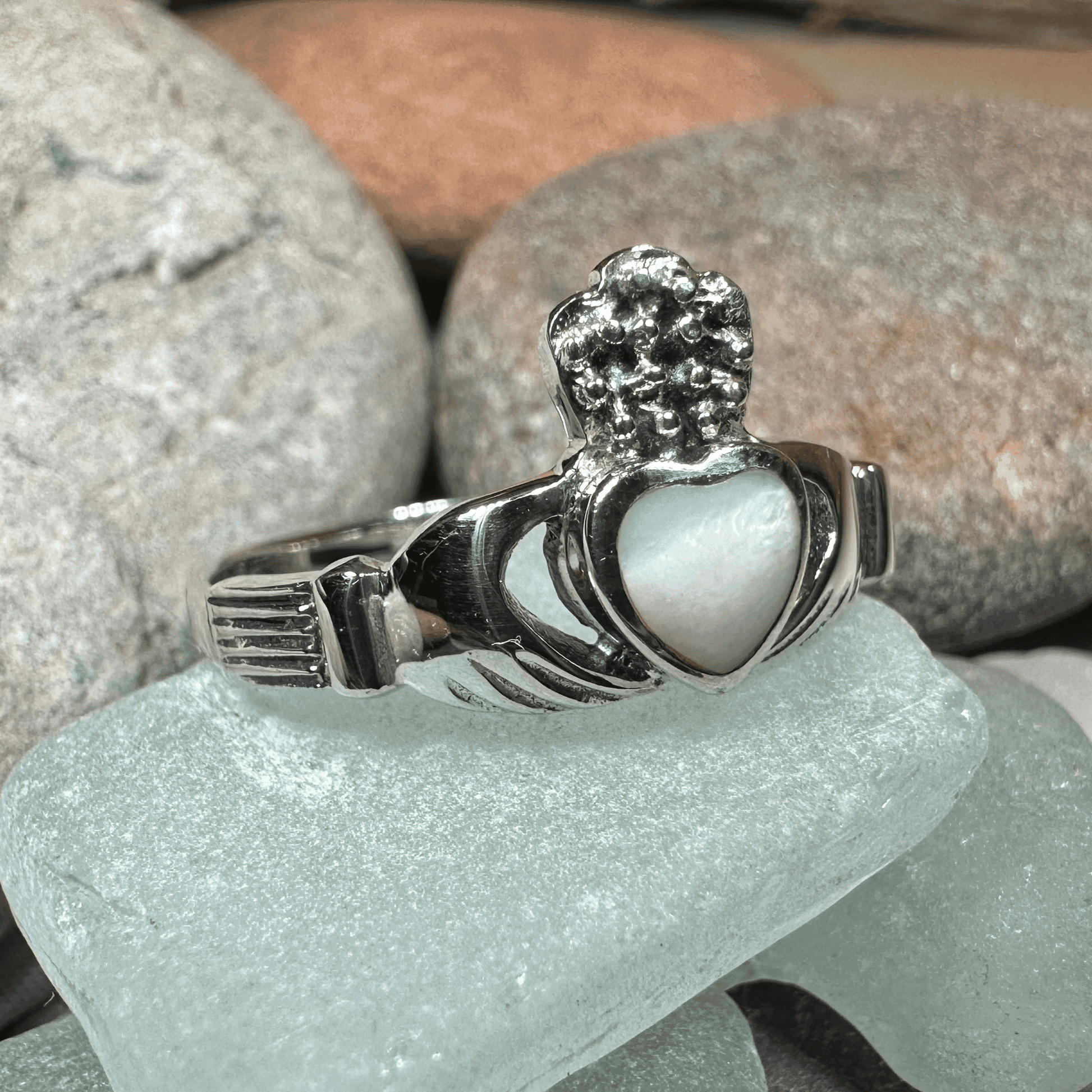 Aurora Claddagh Ring - 5