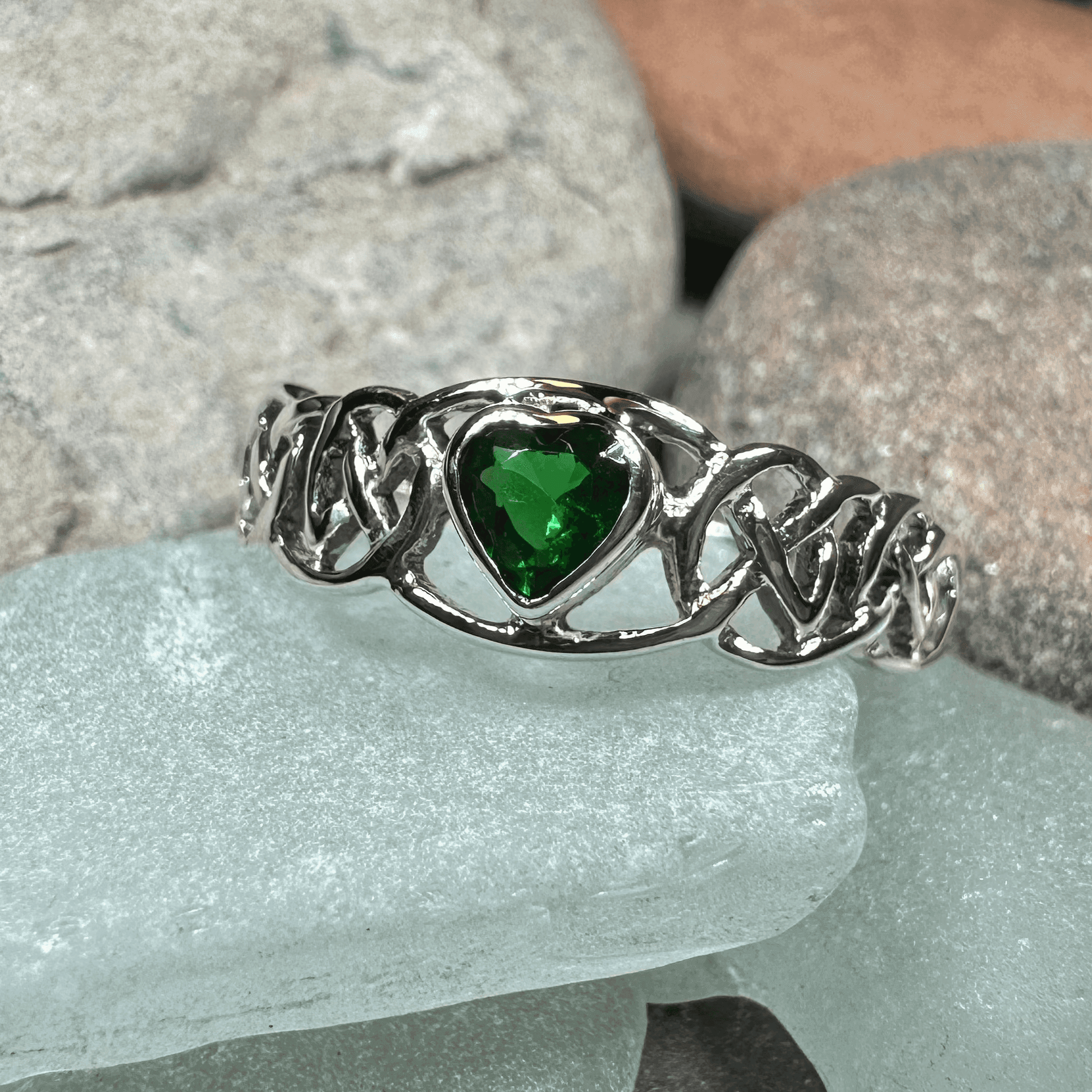 Amore Celtic Heart Ring - 4