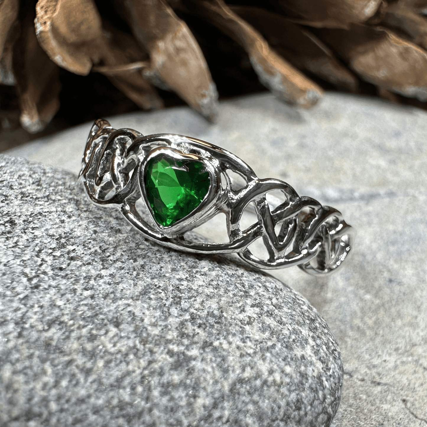 Amore Celtic Heart Ring - 4