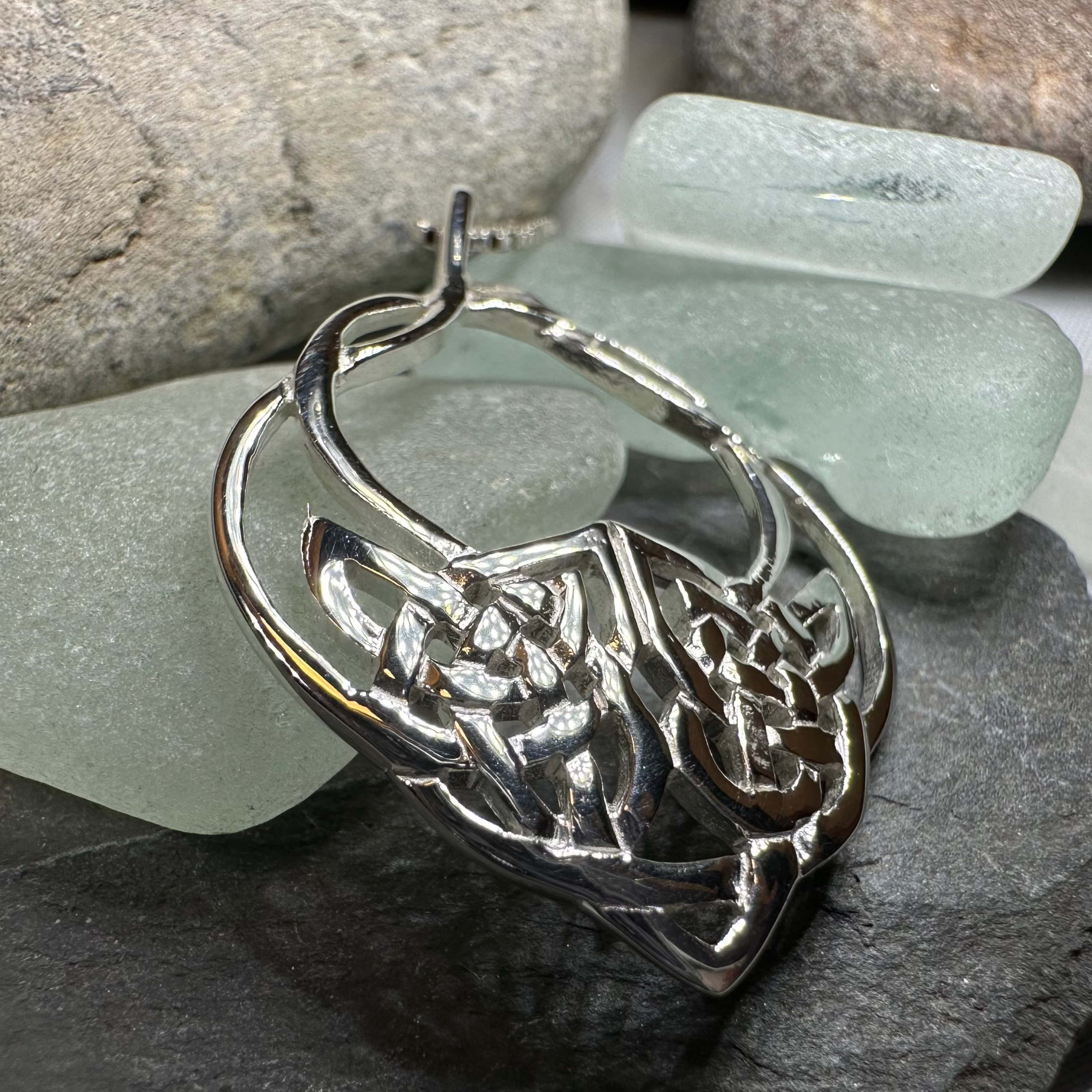 Lira Celtic Knot Necklace