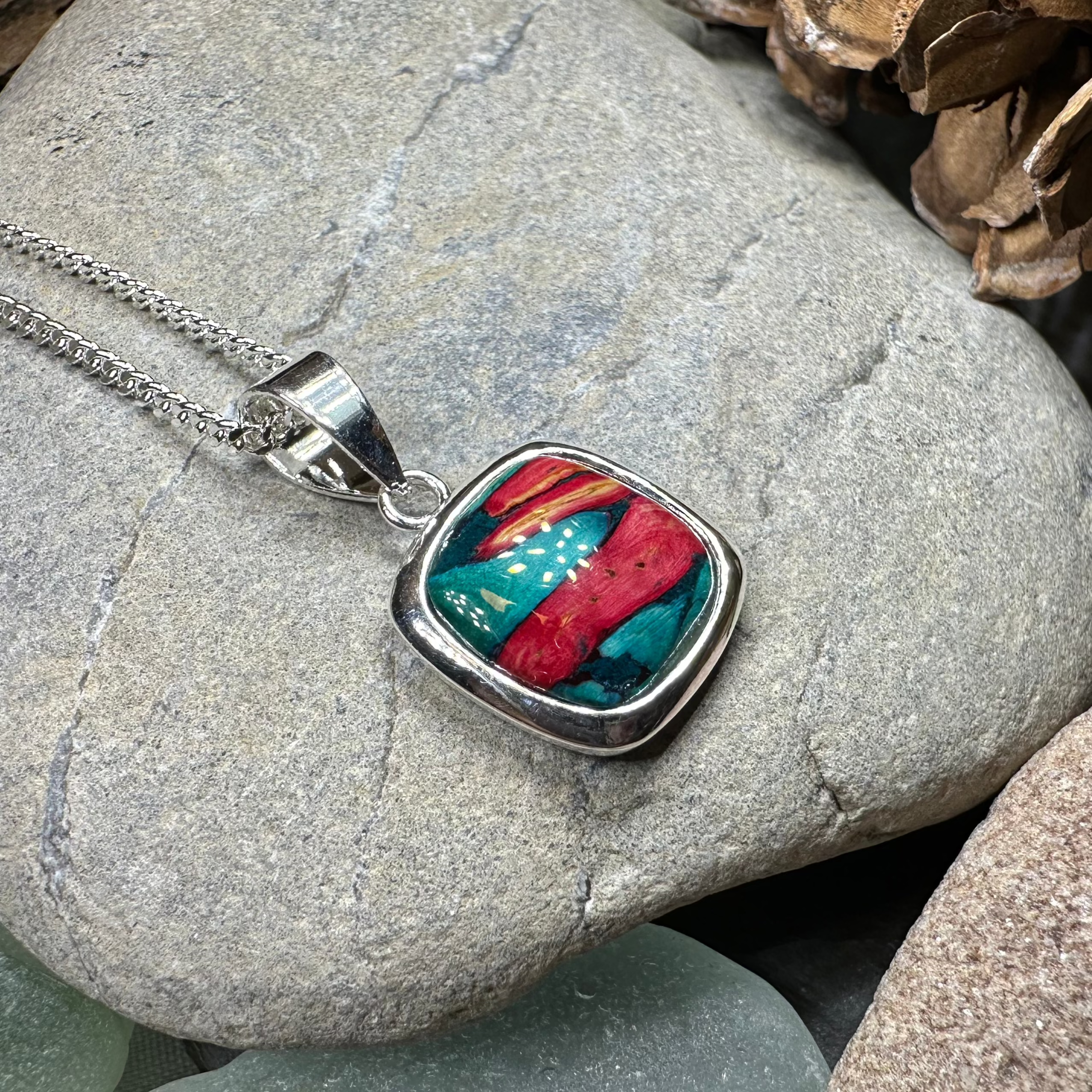 Mira Heathergems Celtic Necklace
