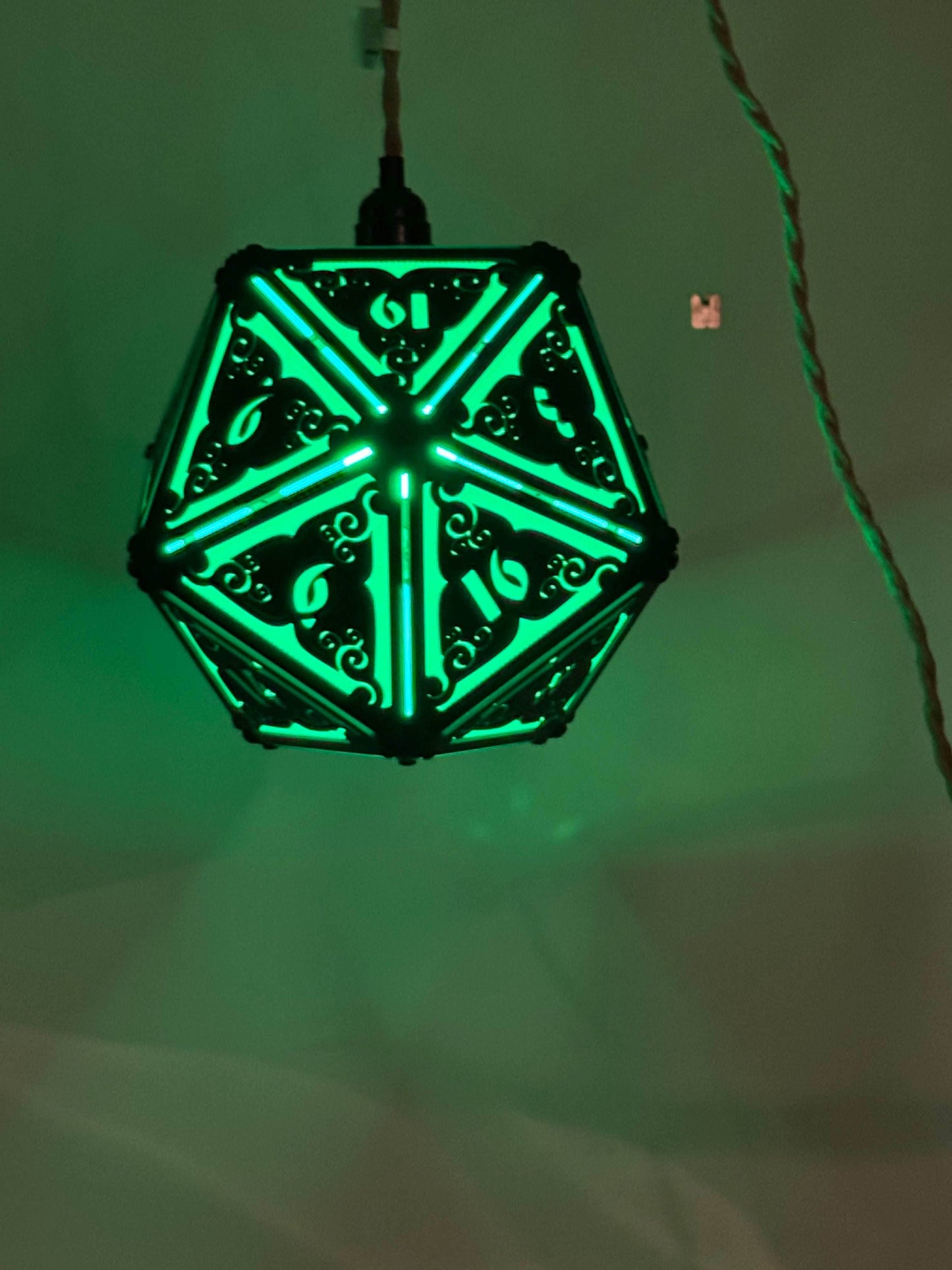 D20 Hanging Lamp - White / RGBW / Without