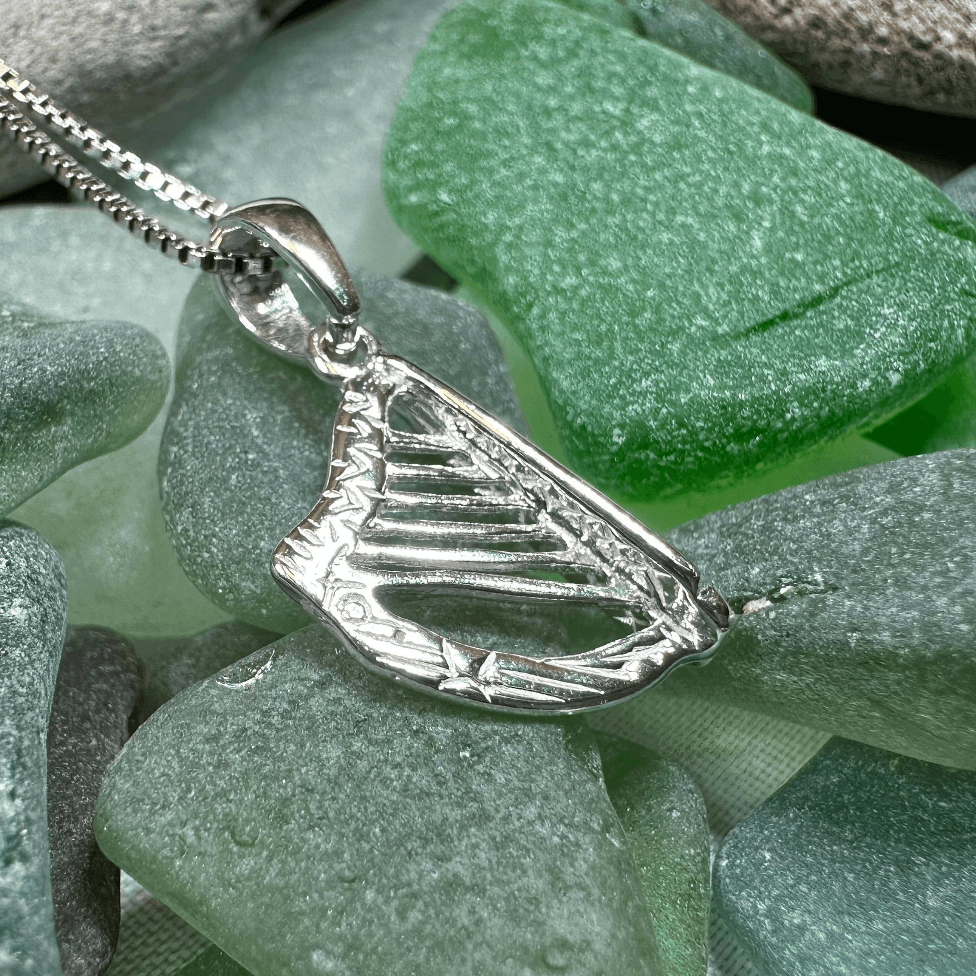 Petite Irish Harp Necklace - 18
