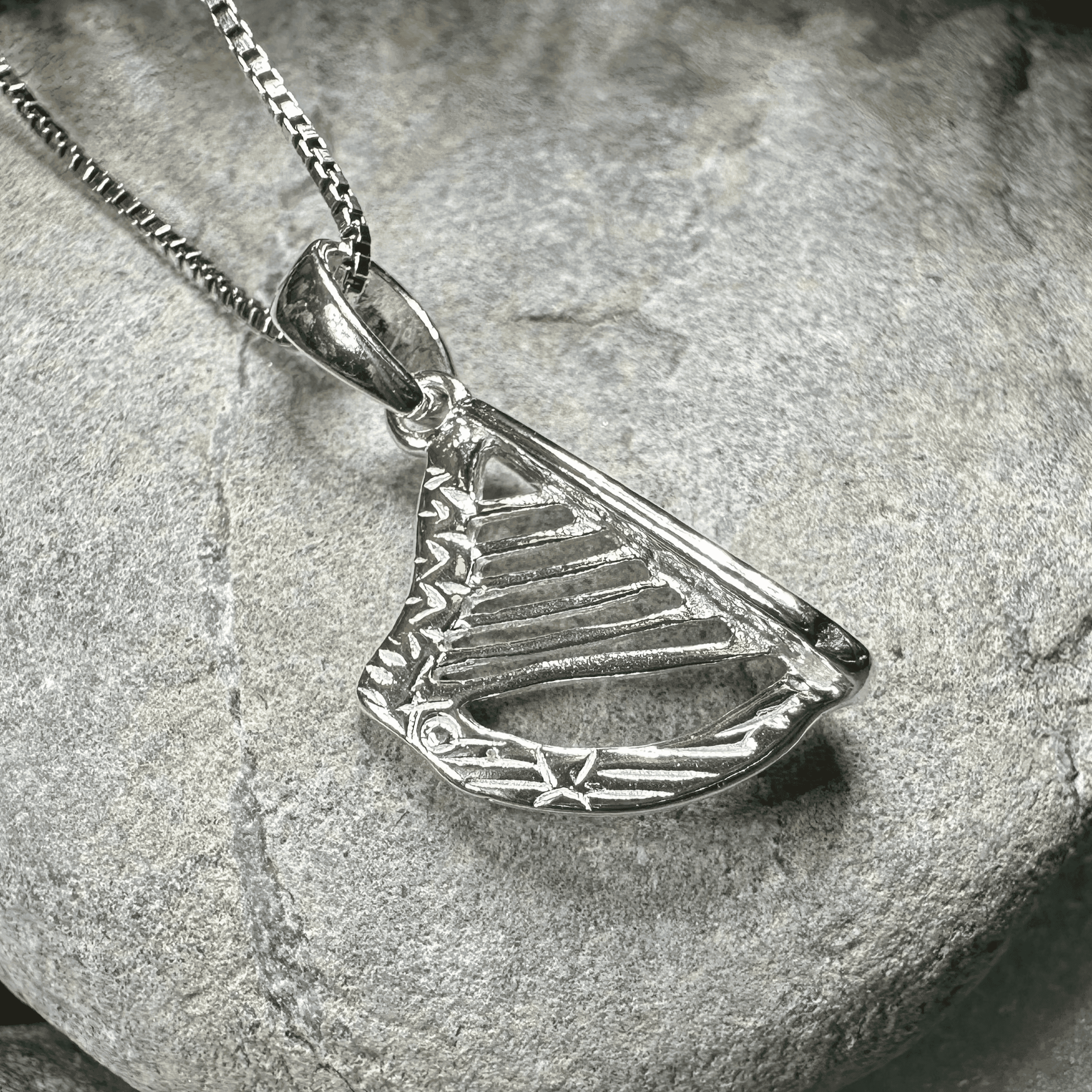Petite Irish Harp Necklace - 18