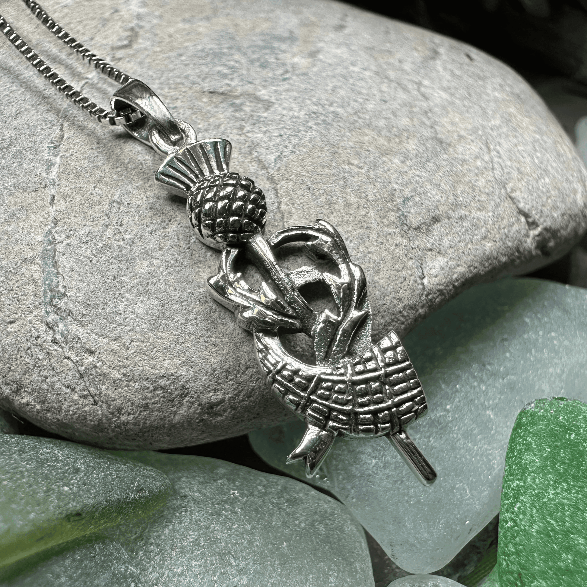 Locklyn Tartan Thistle Necklace - 18