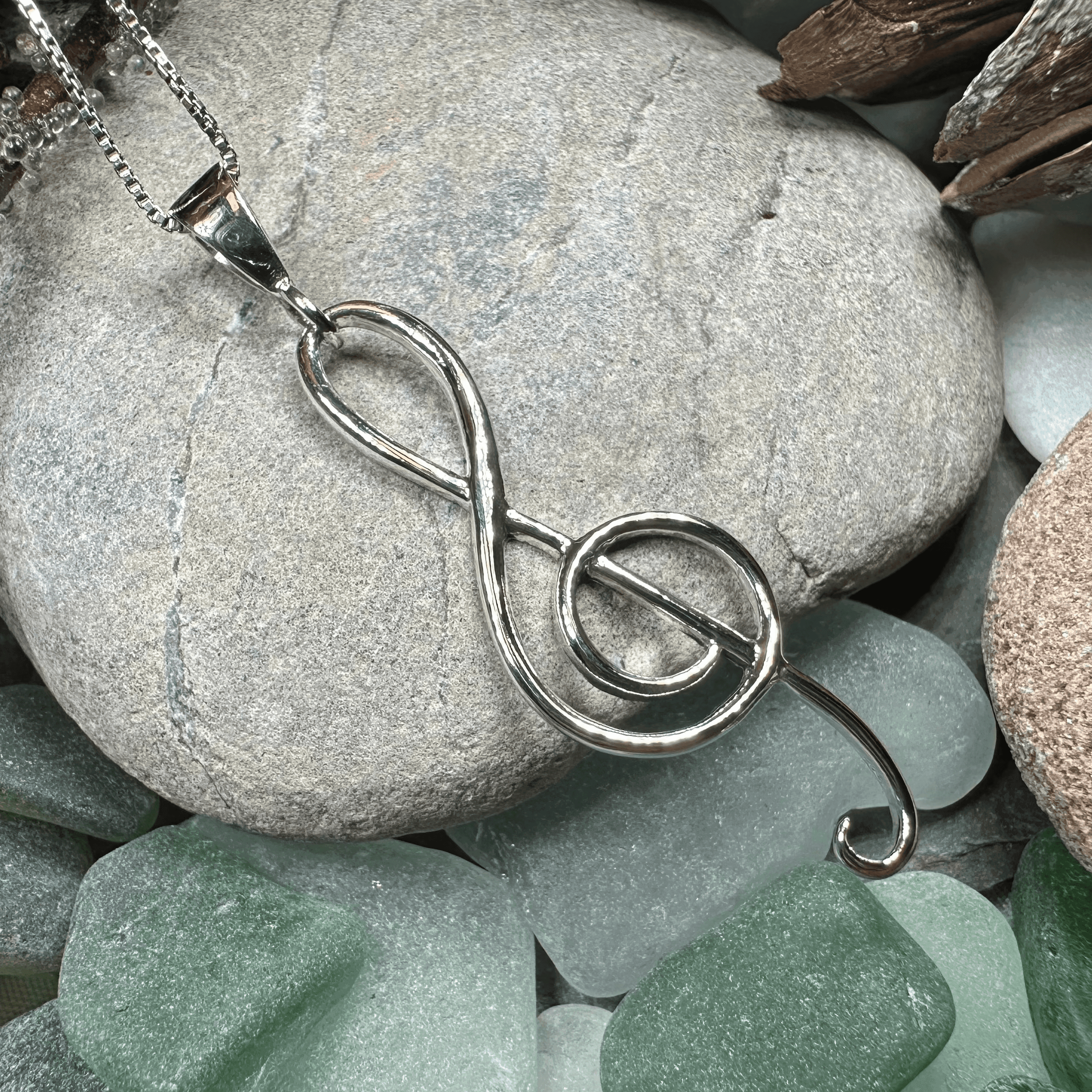 Music Note Artisan Necklace - 