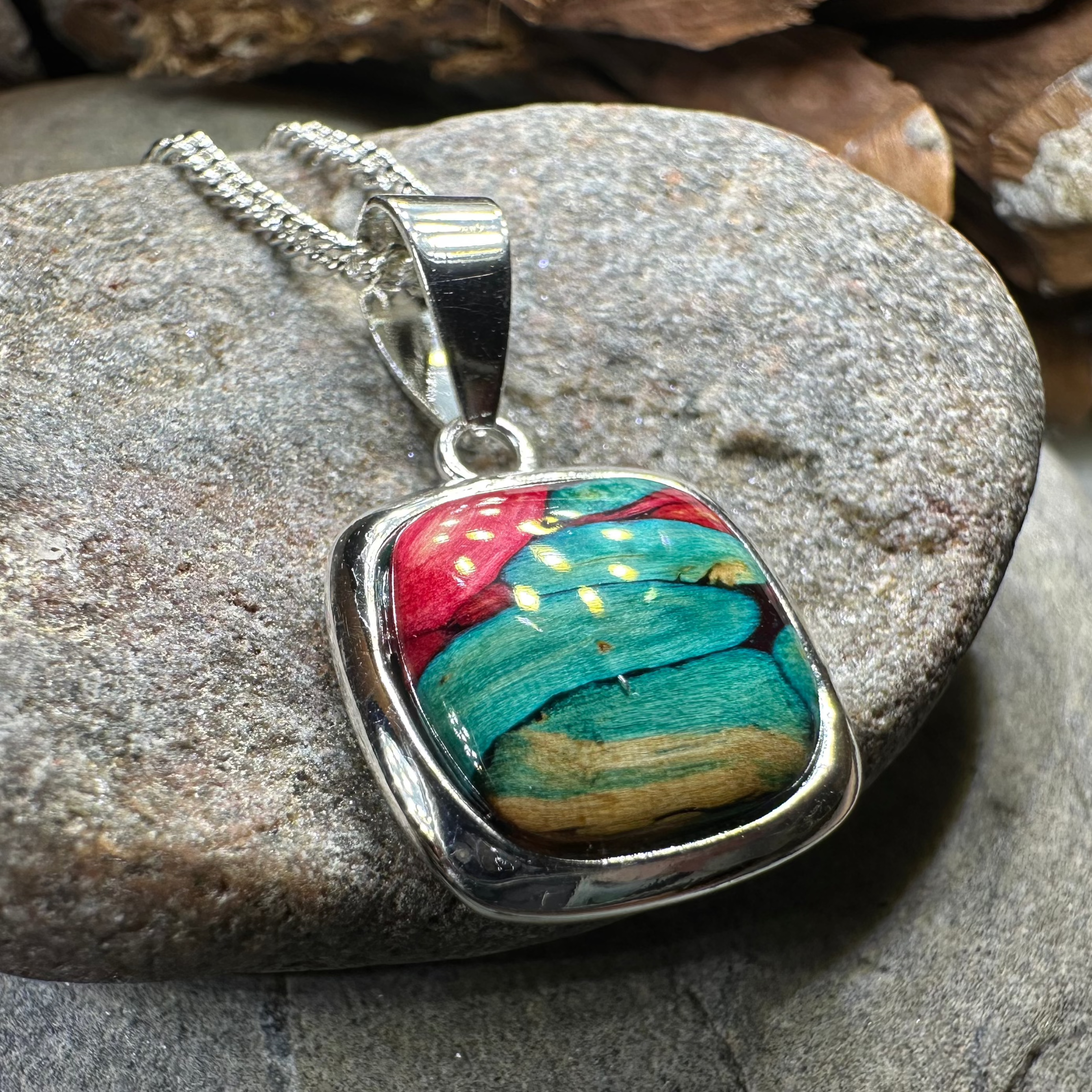 Mira Heathergems Celtic Necklace