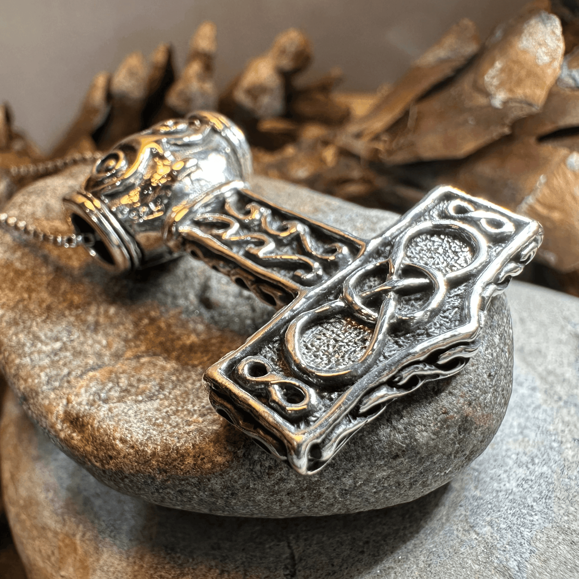 Buri Thor's Hammer Necklace - 18