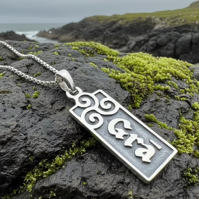 Irish Love Grá Necklace