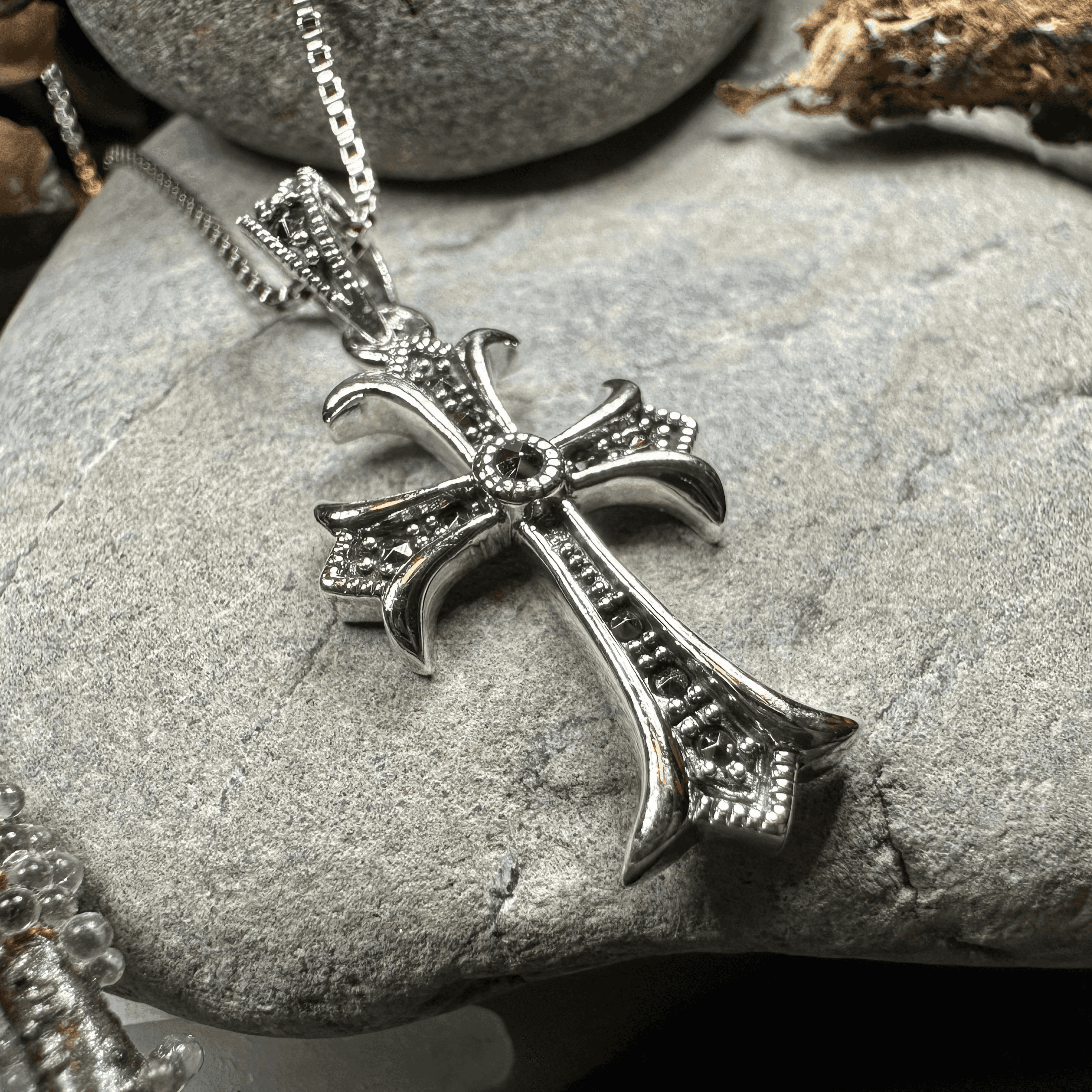 Petite Celtic Cross Necklace - 18