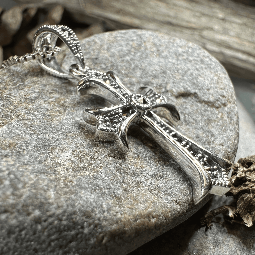 Petite Celtic Cross Necklace - 18