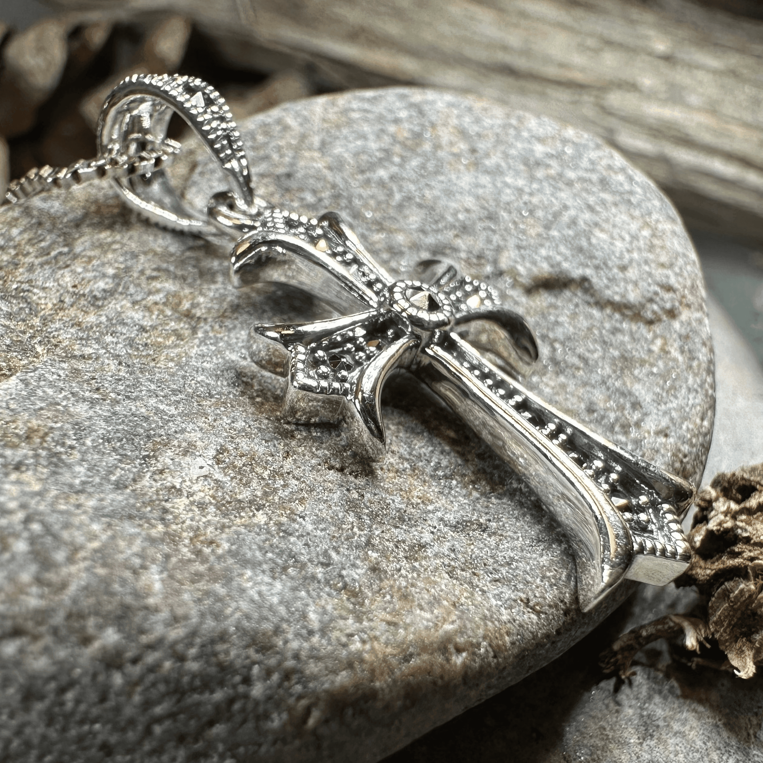 Petite Celtic Cross Necklace - 18