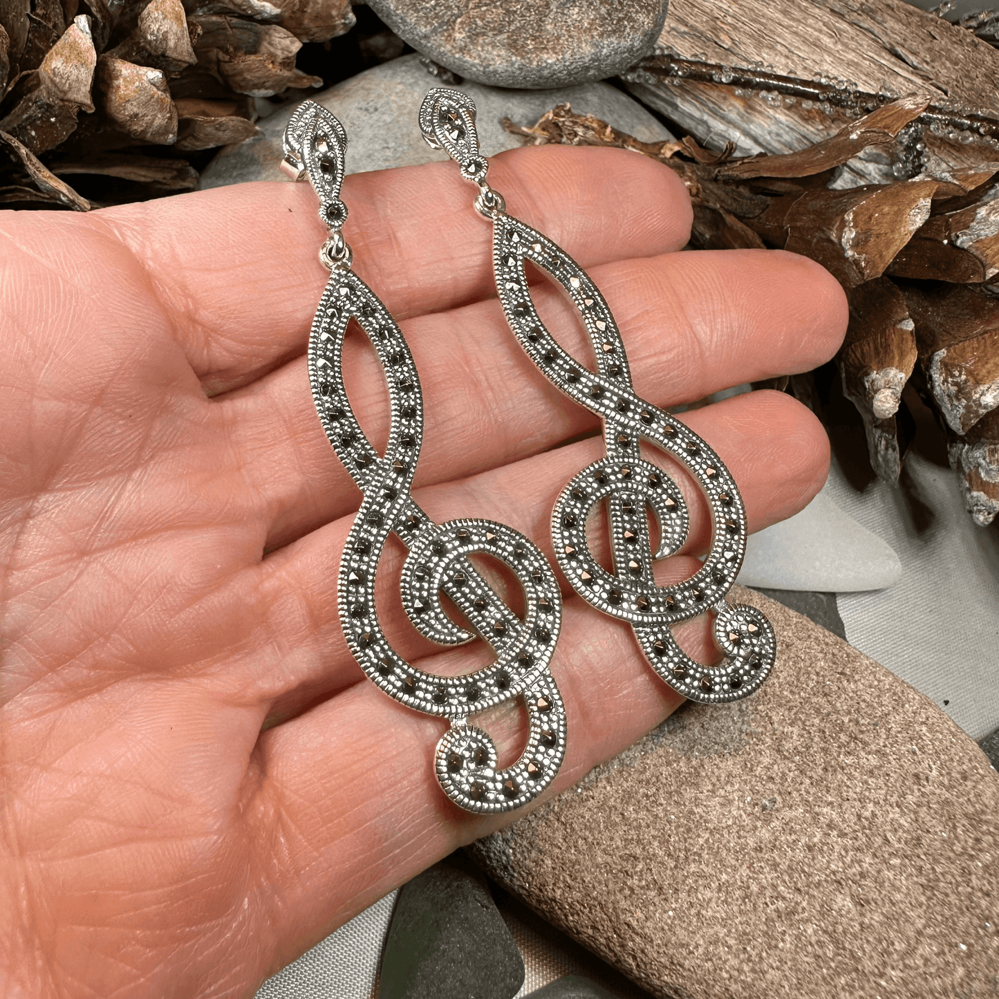 Prima Donna Music Note Earrings - 