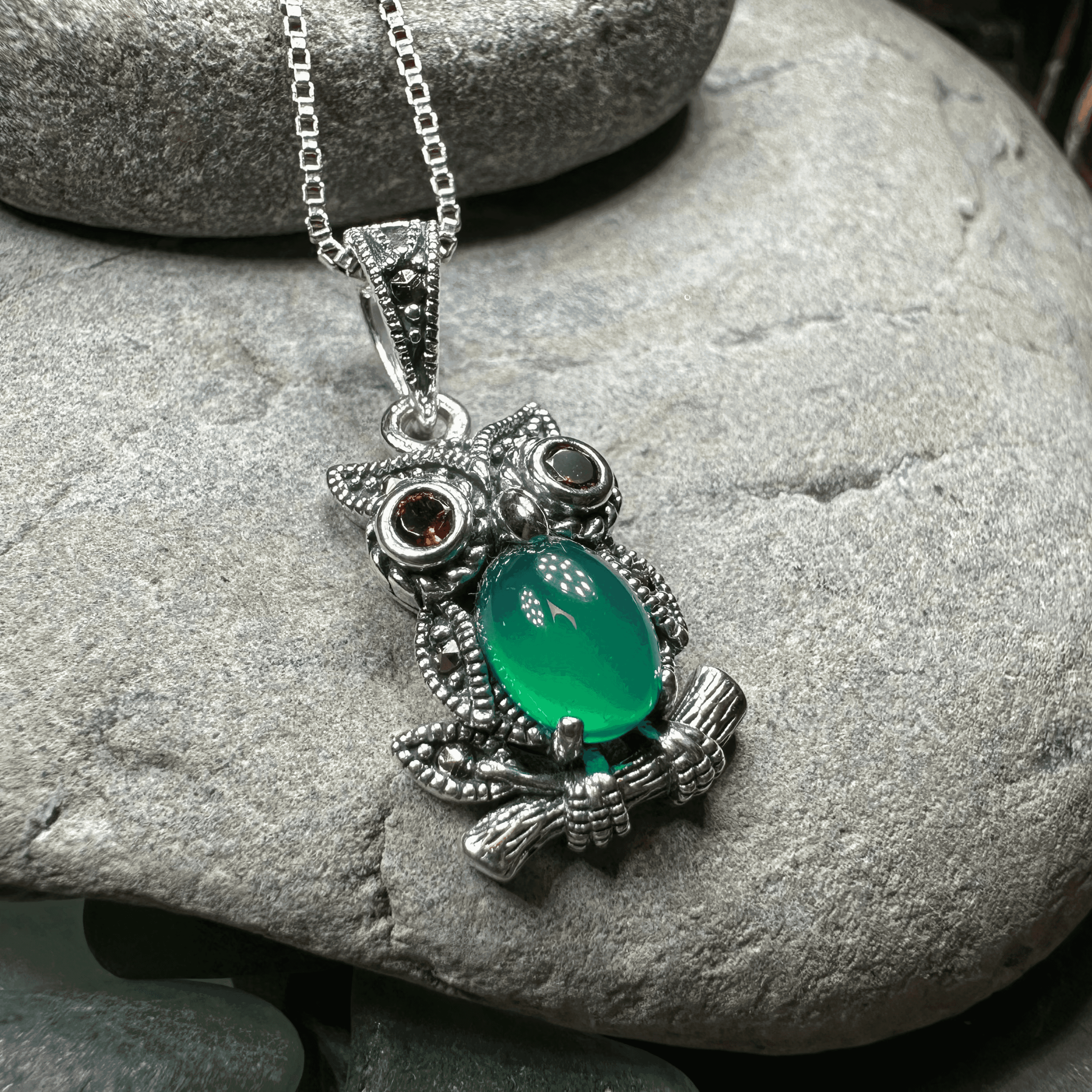 Emerald Aura Owl Necklace - 18