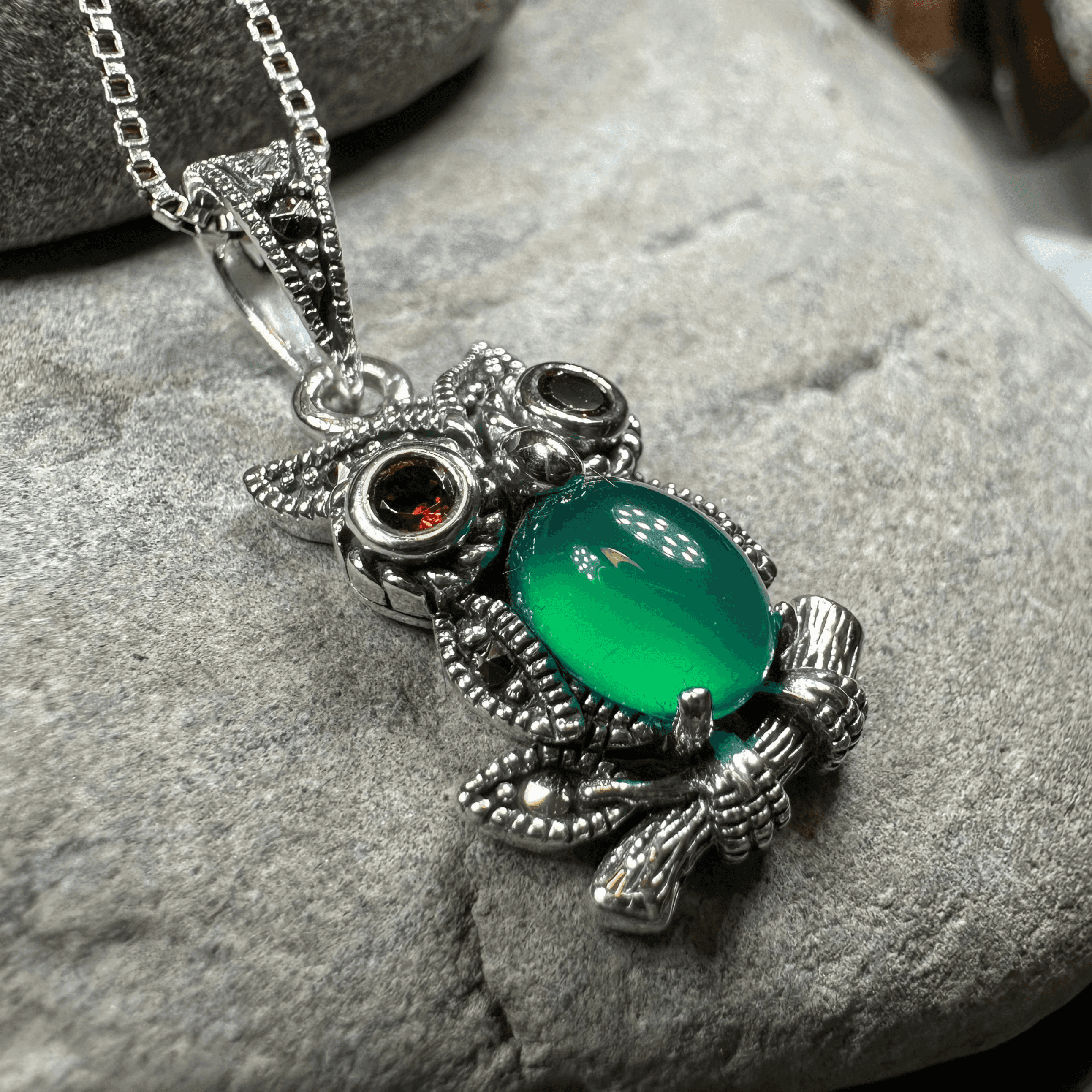 Emerald Aura Owl Necklace - 18