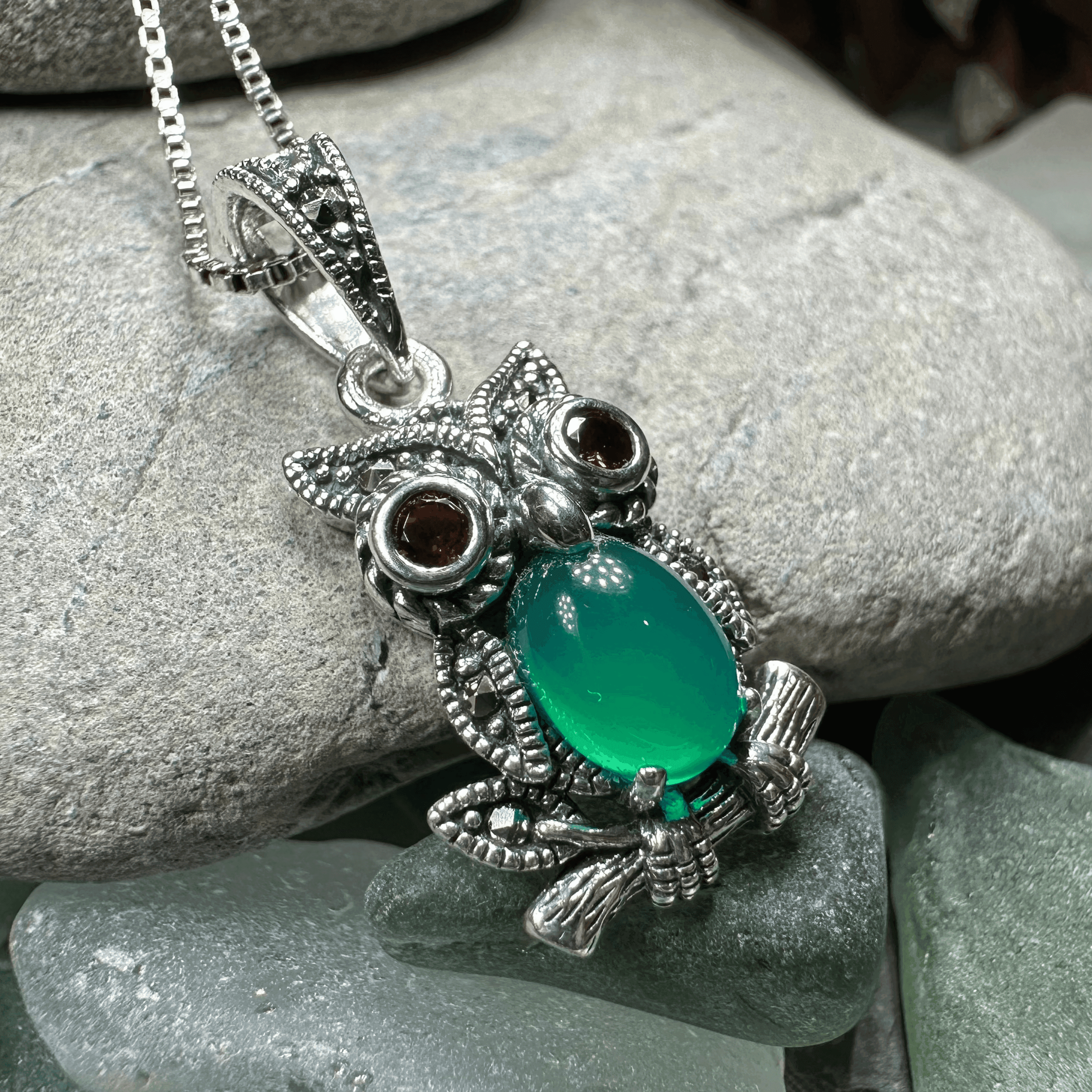 Emerald Aura Owl Necklace - 18