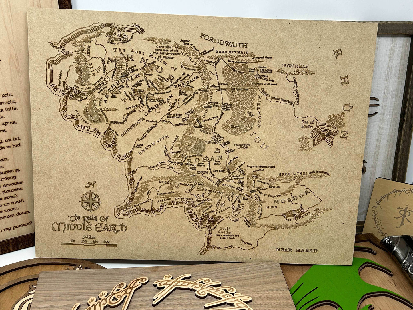 Lord of the Rings Map | Middle Earth - No / MDF (Consistent Bare Background)