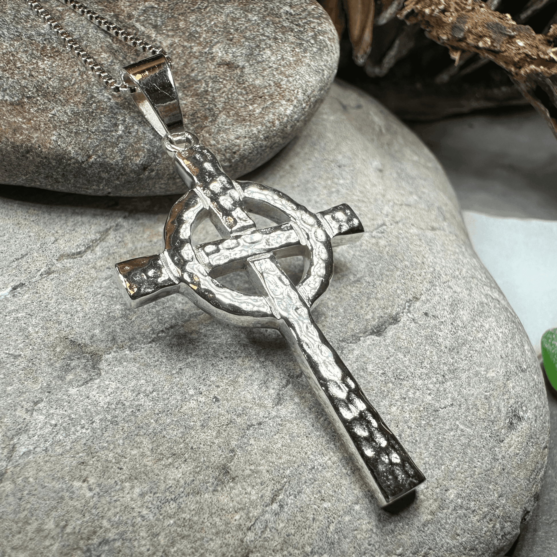 Venetia Celtic Cross Necklace - 18