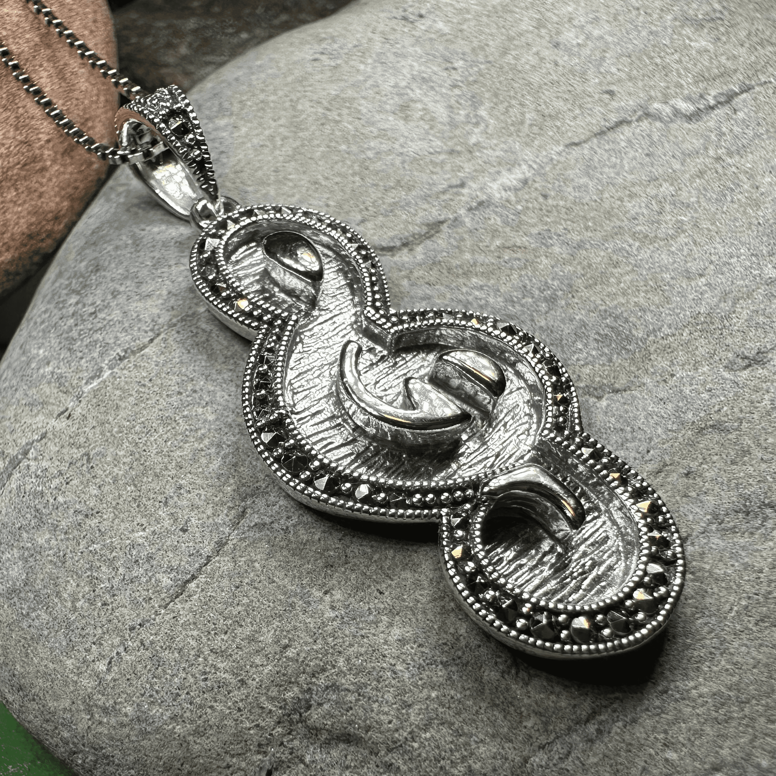 Crescendo Music Note Necklace - 