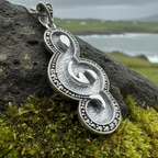 Crescendo Music Note Necklace