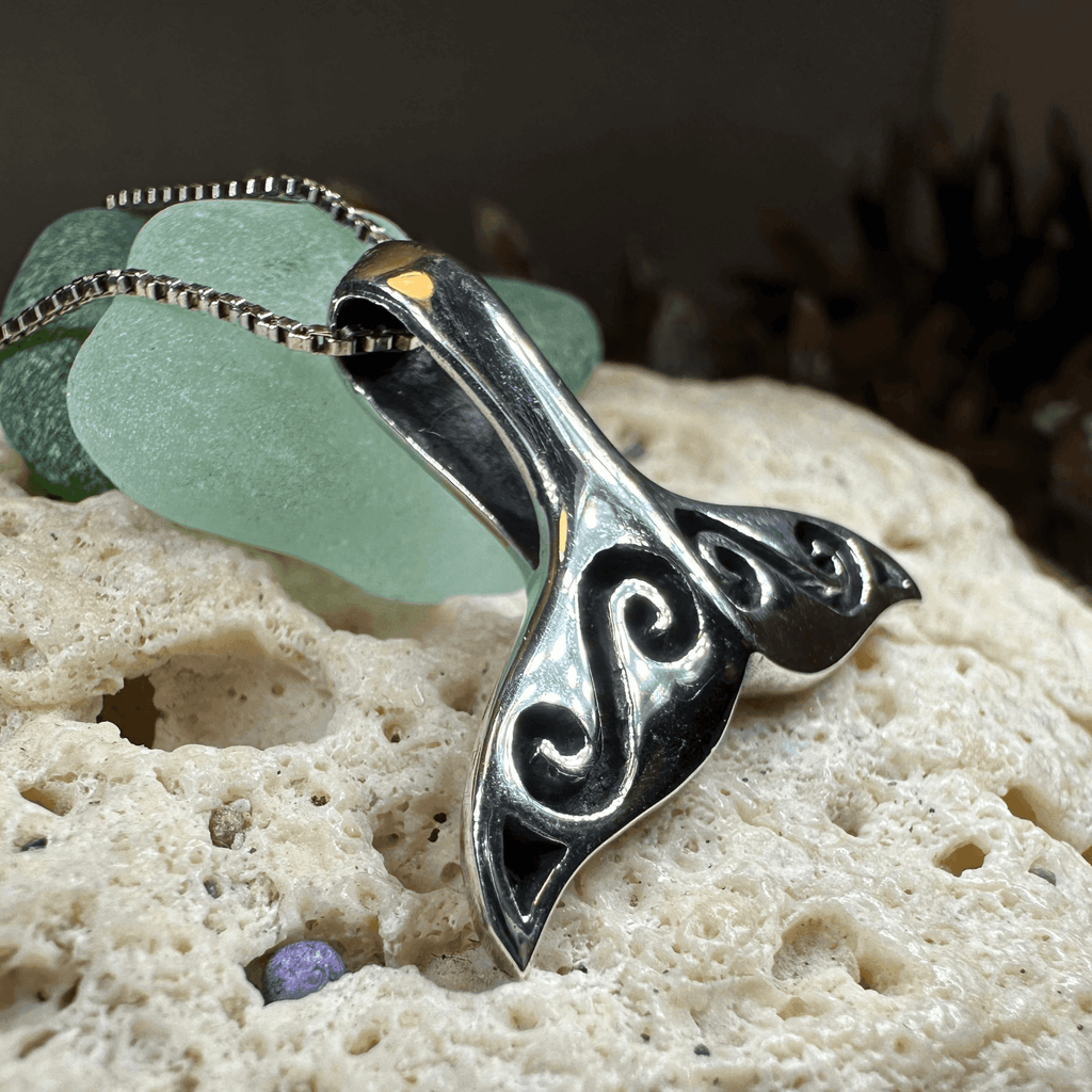 Míol Mór Whale Tail Necklace - 