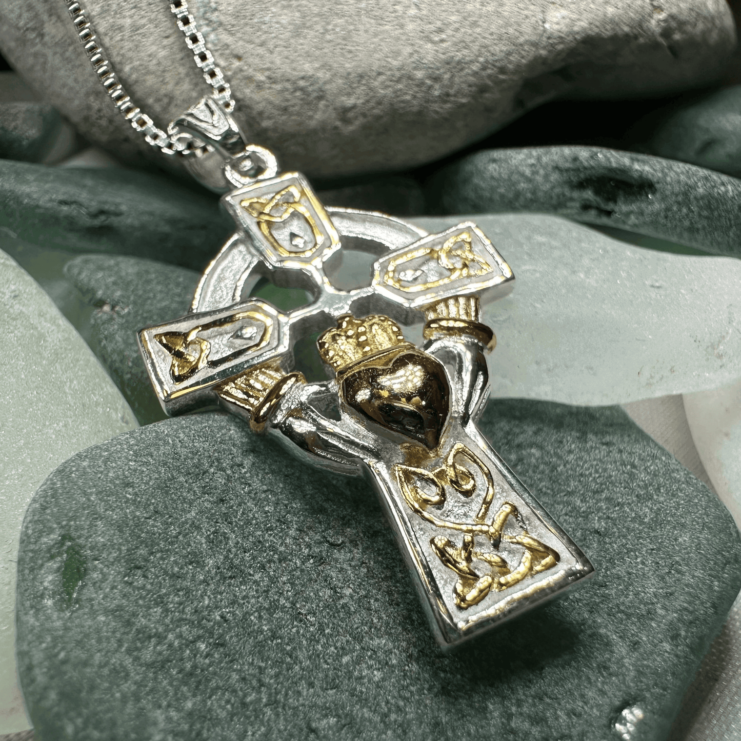 Tri-Color Claddagh Cross Necklace - 18
