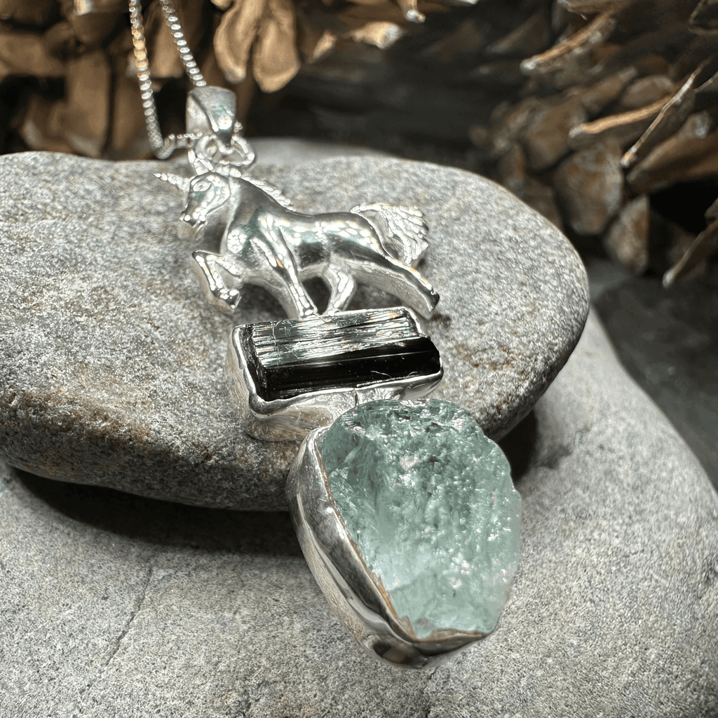 Skyprancer Unicorn Necklace - 18 / Aquamarine