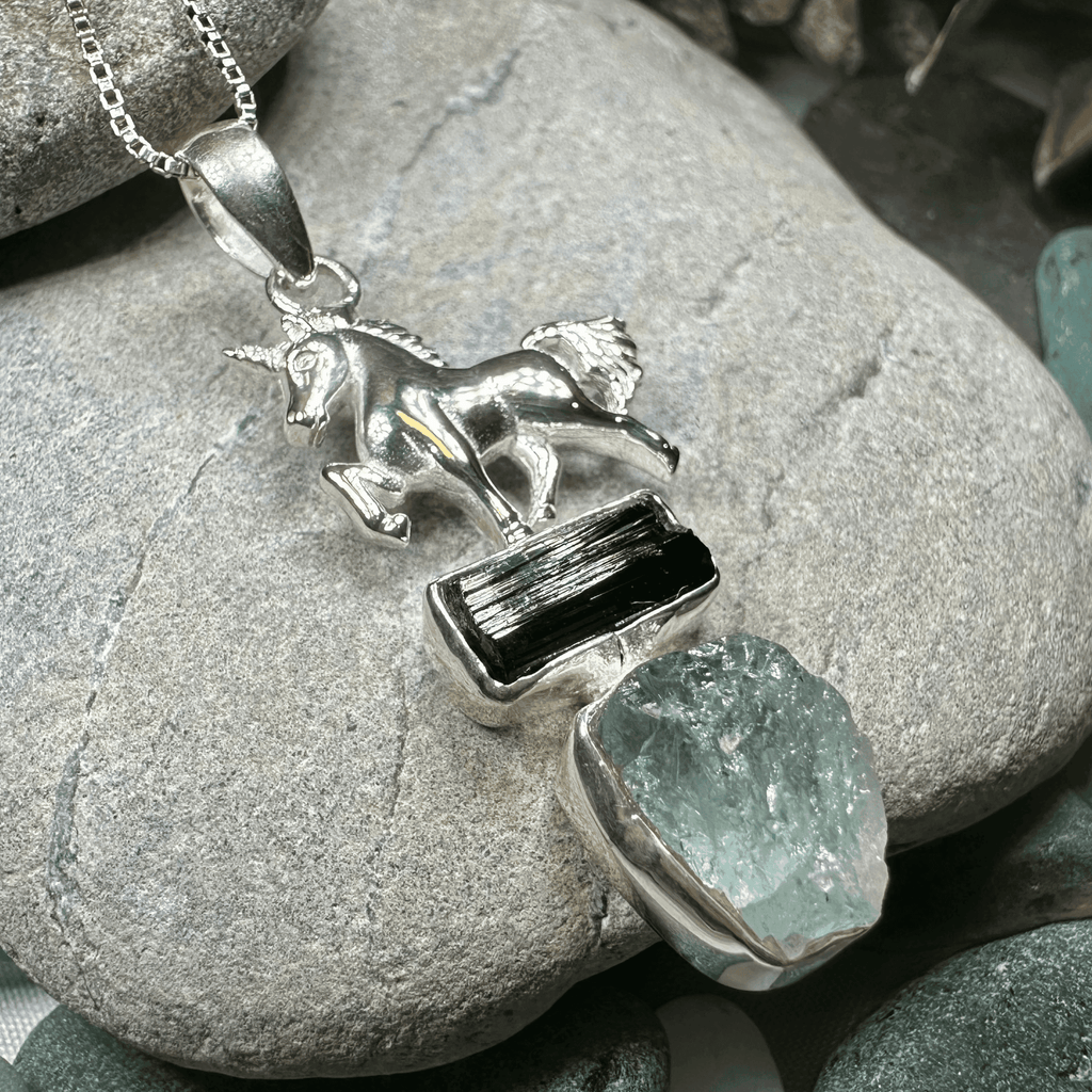 Skyprancer Unicorn Necklace - 18 / Aquamarine