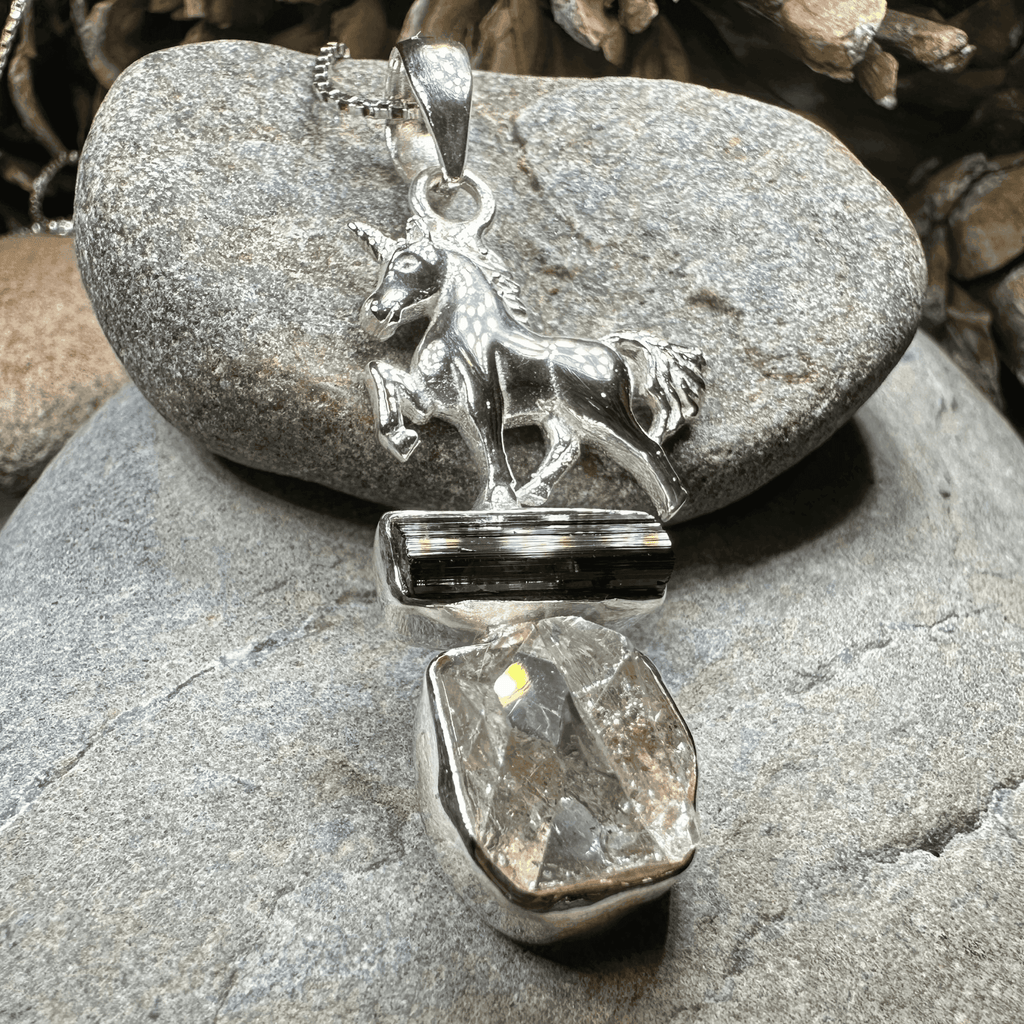 Skyprancer Unicorn Necklace - 18 / Aquamarine