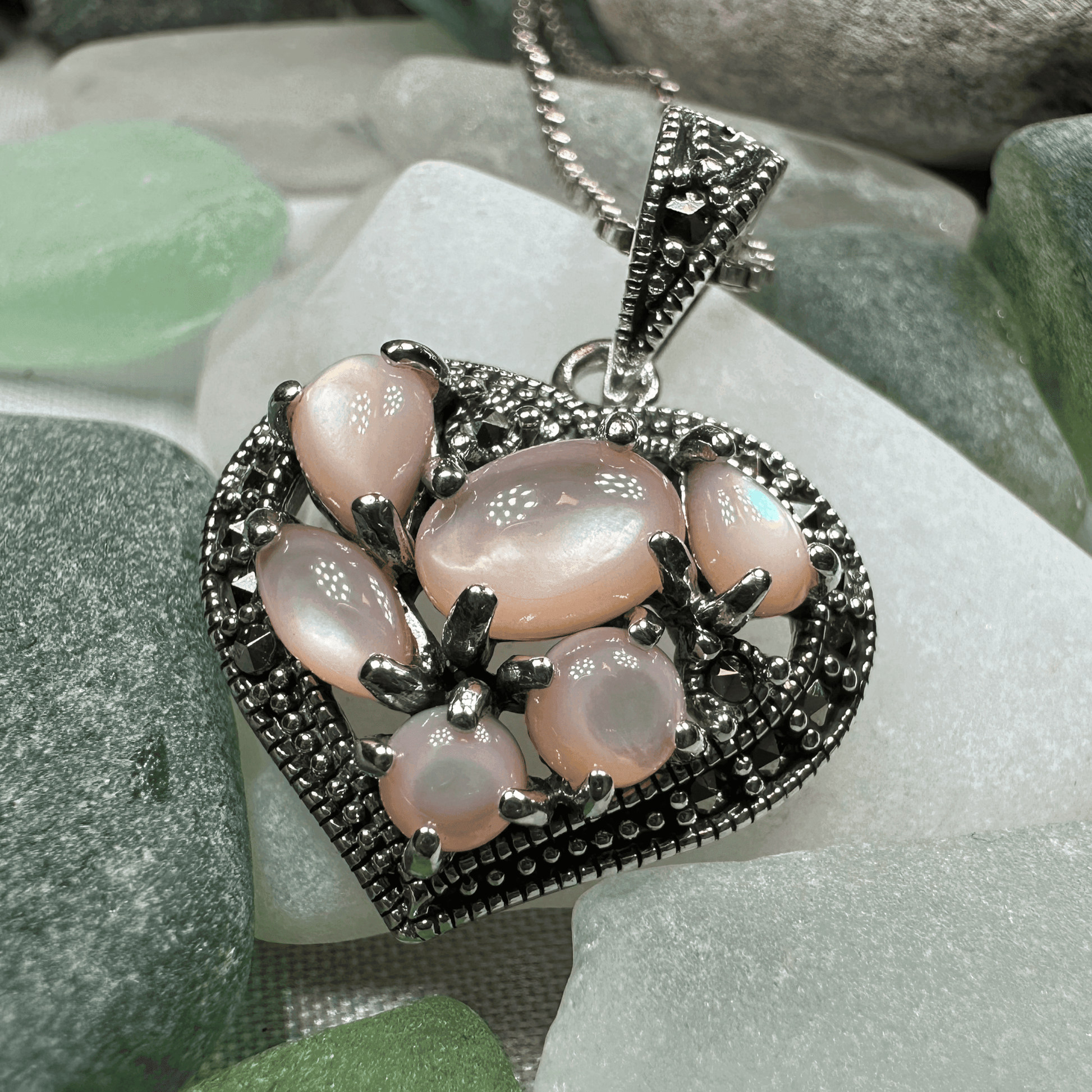 Timeless Heart Necklace - Pink Mother of Pearl