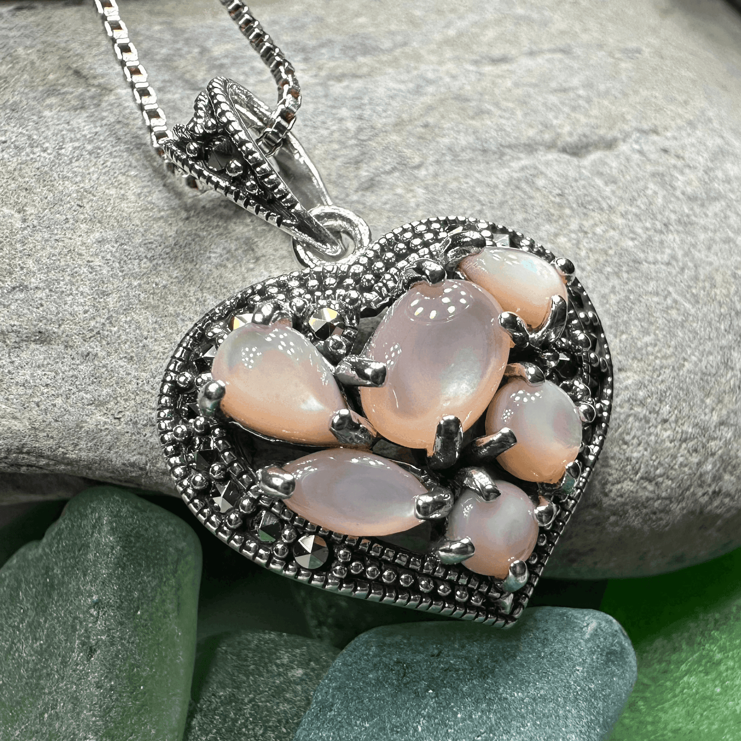 Timeless Heart Necklace - Pink Mother of Pearl