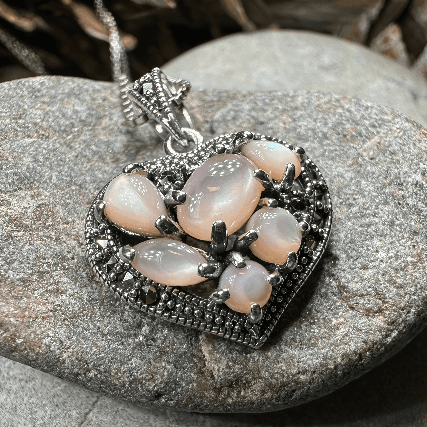 Timeless Heart Necklace - Pink Mother of Pearl