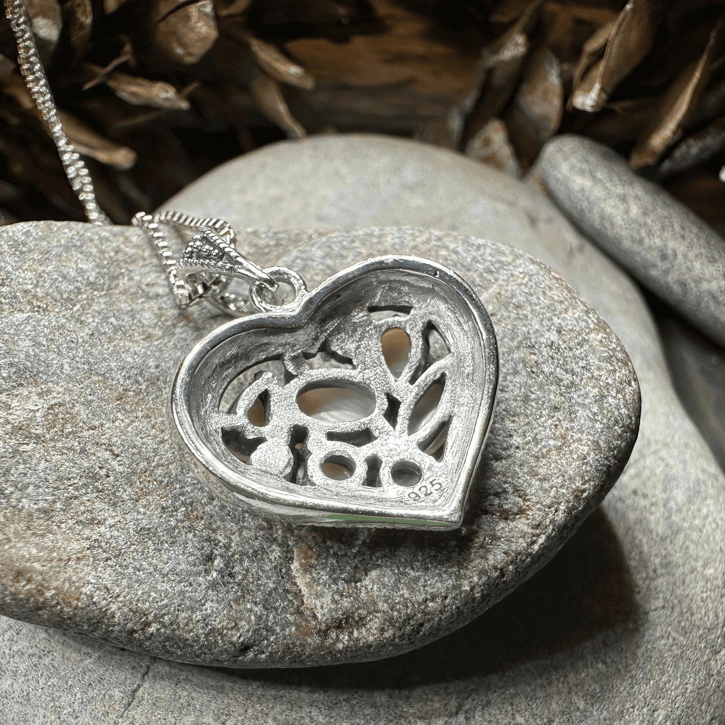 Timeless Heart Necklace - Pink Mother of Pearl