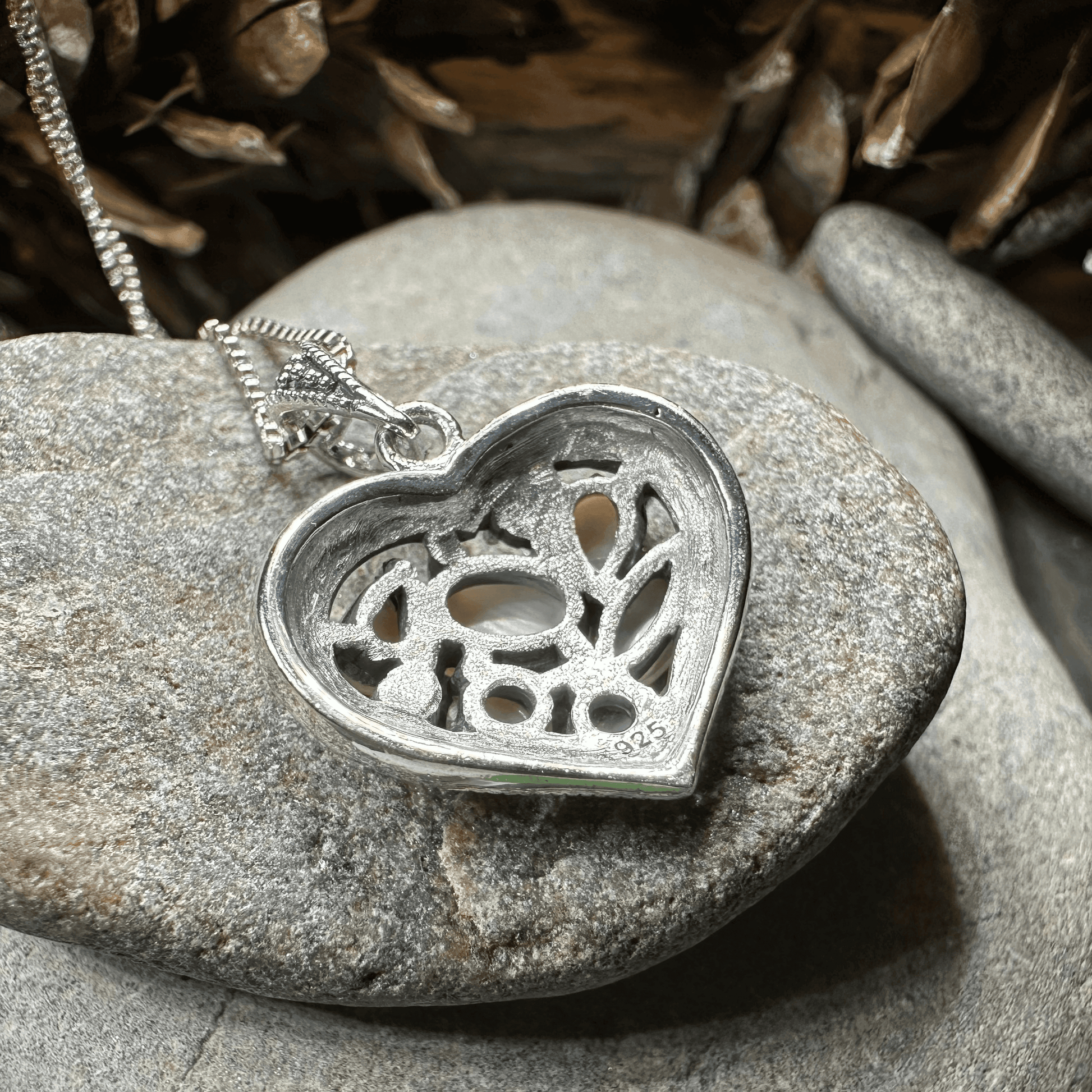 Timeless Heart Necklace - Pink Mother of Pearl