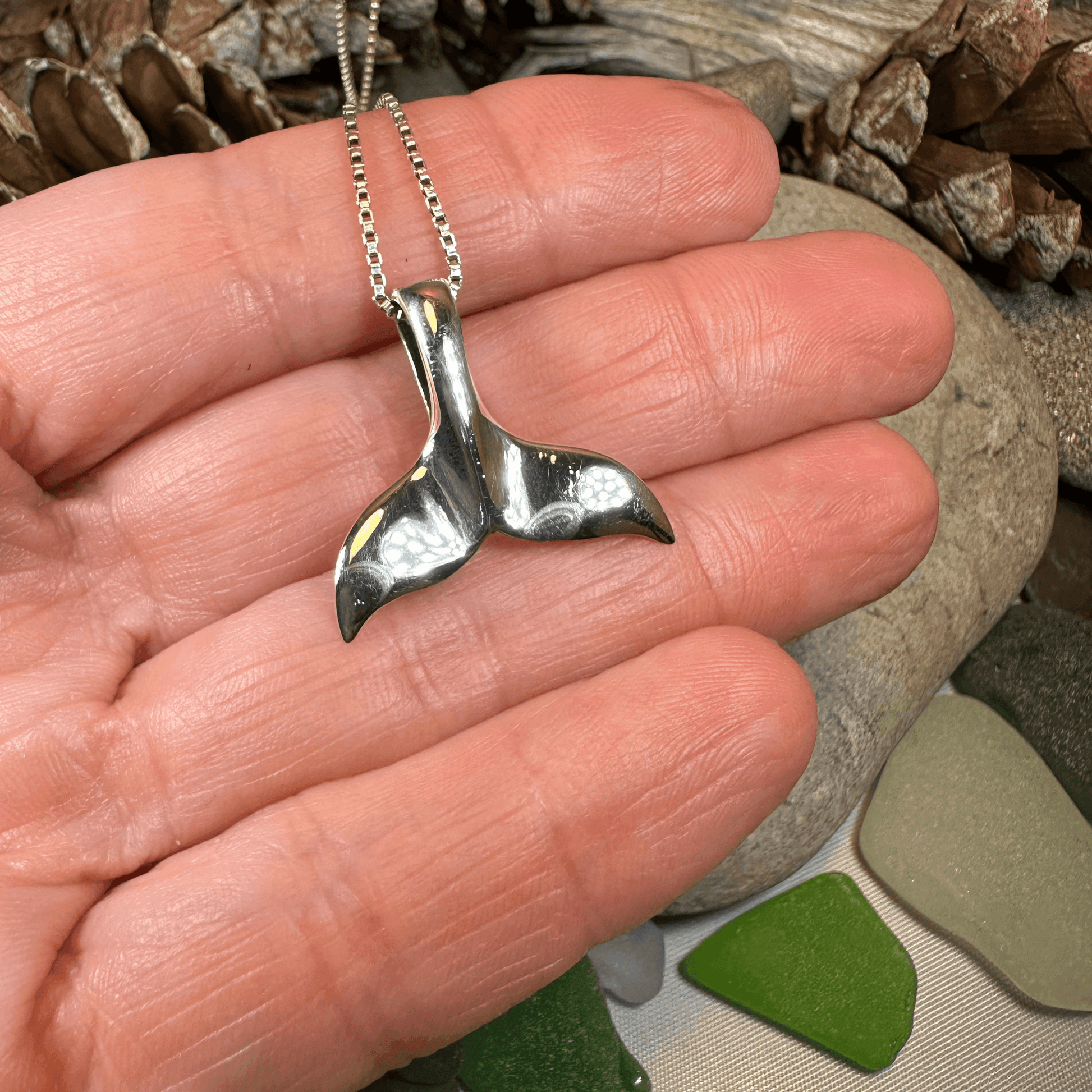 Whale Tail Necklace - 18