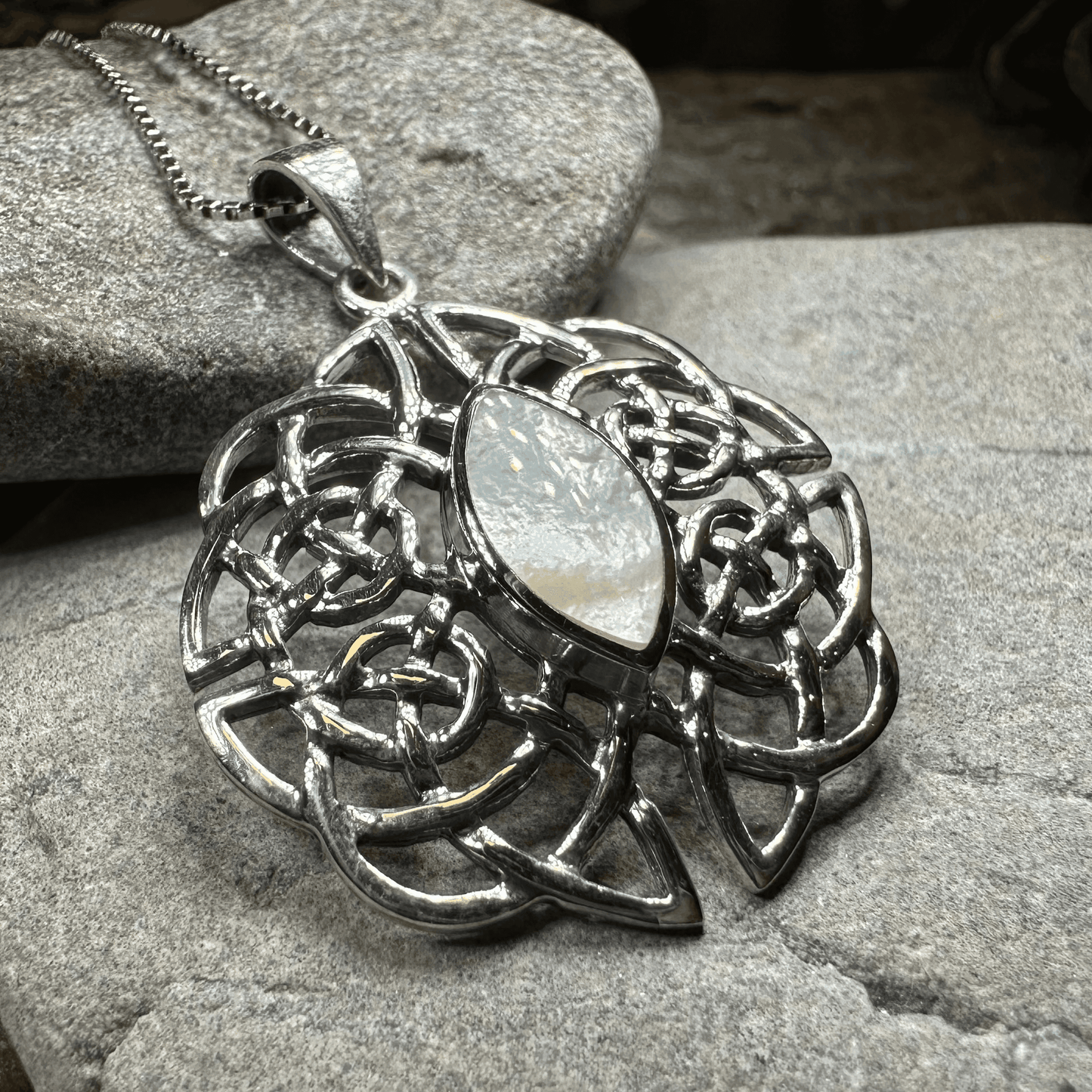 Cassandra Celtic Knot Necklace - 18