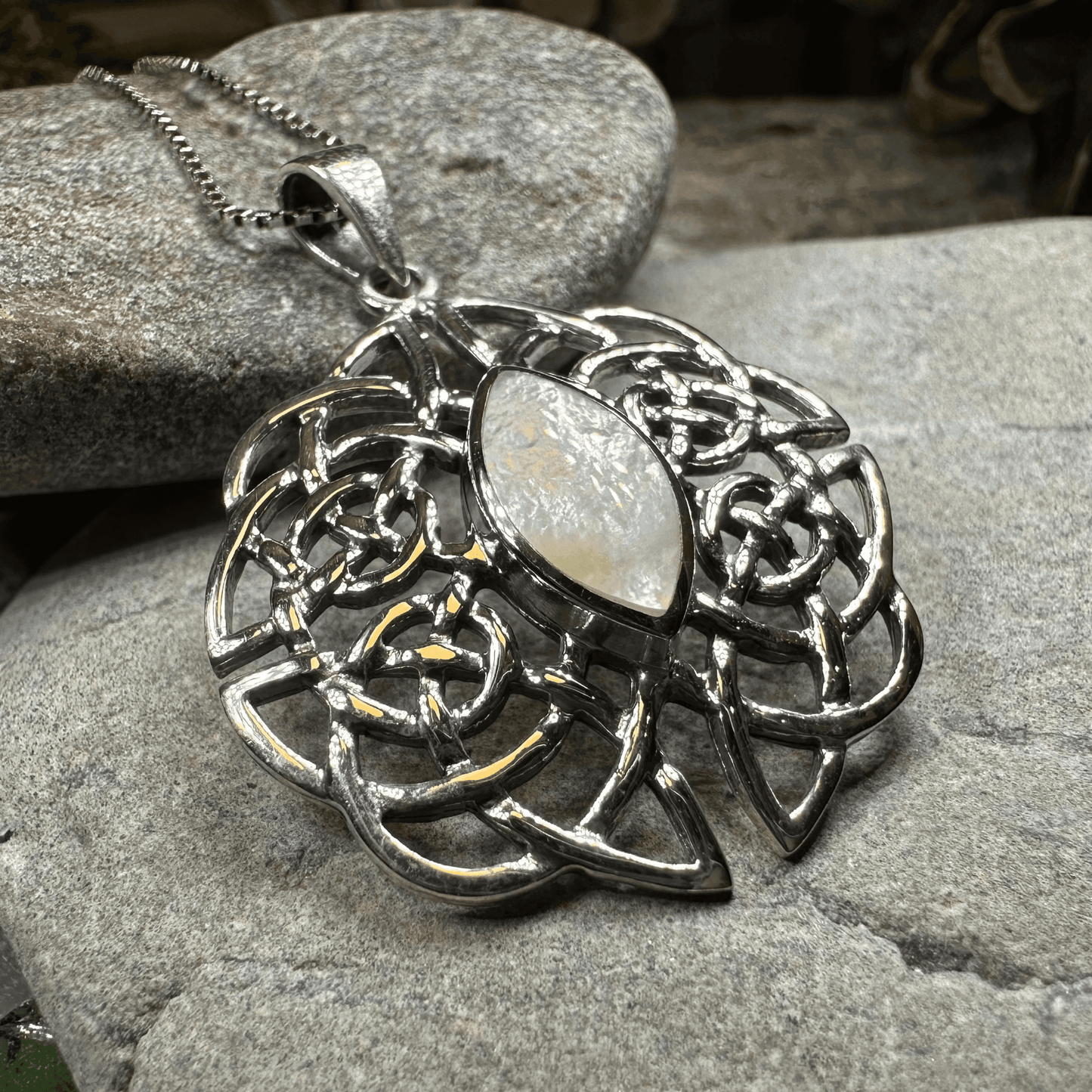 Cassandra Celtic Knot Necklace - 18