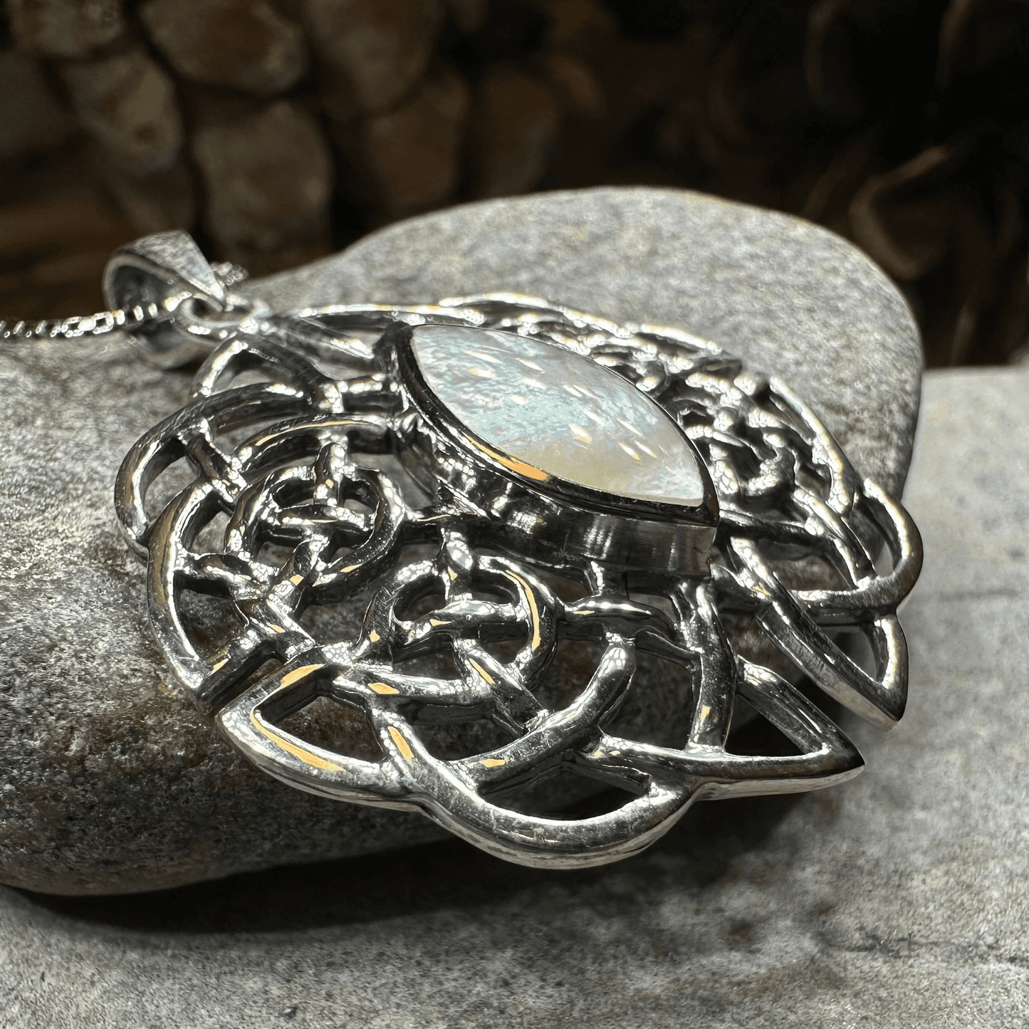 Cassandra Celtic Knot Necklace - 18