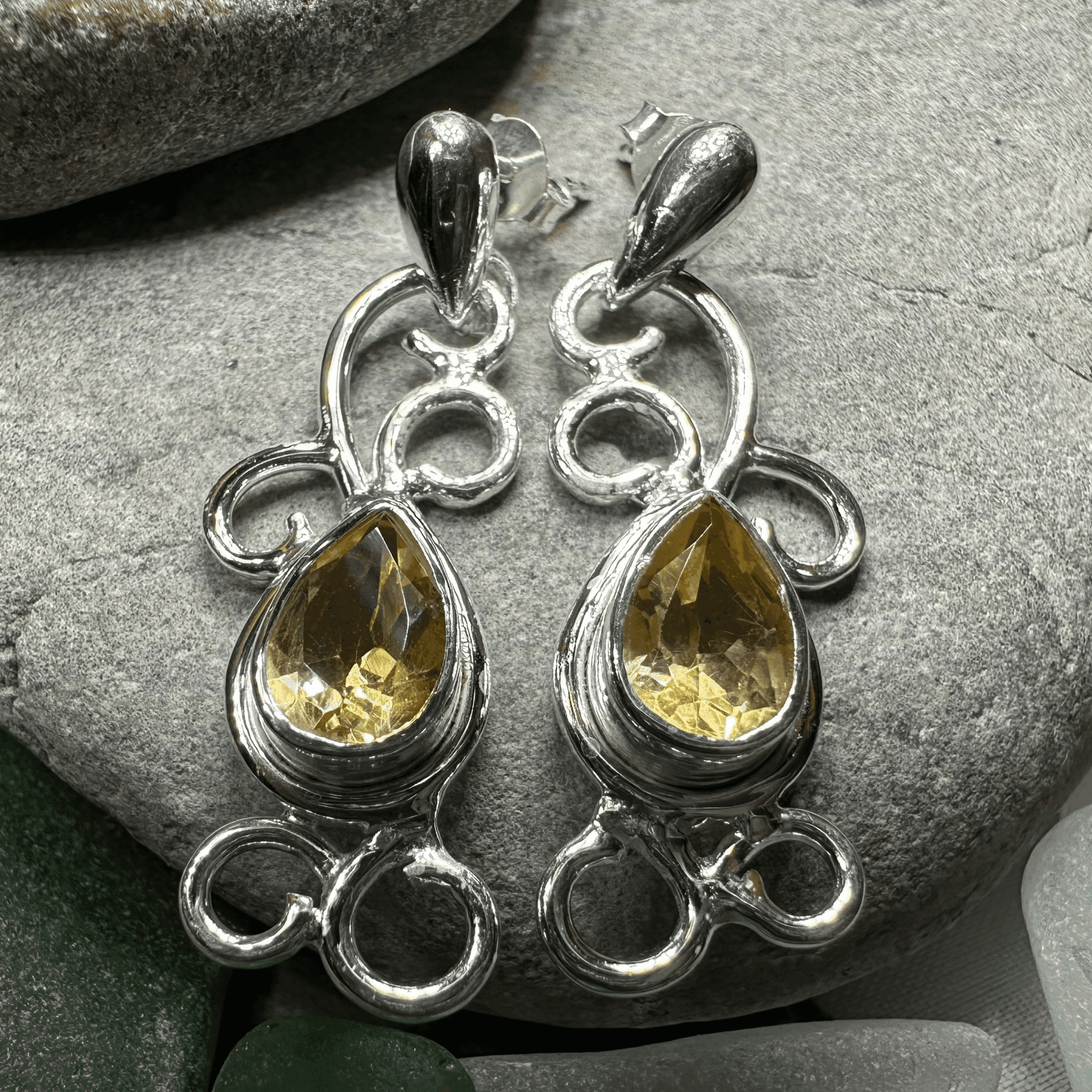 Ariadne Celtic Knot Earrings - Peridot
