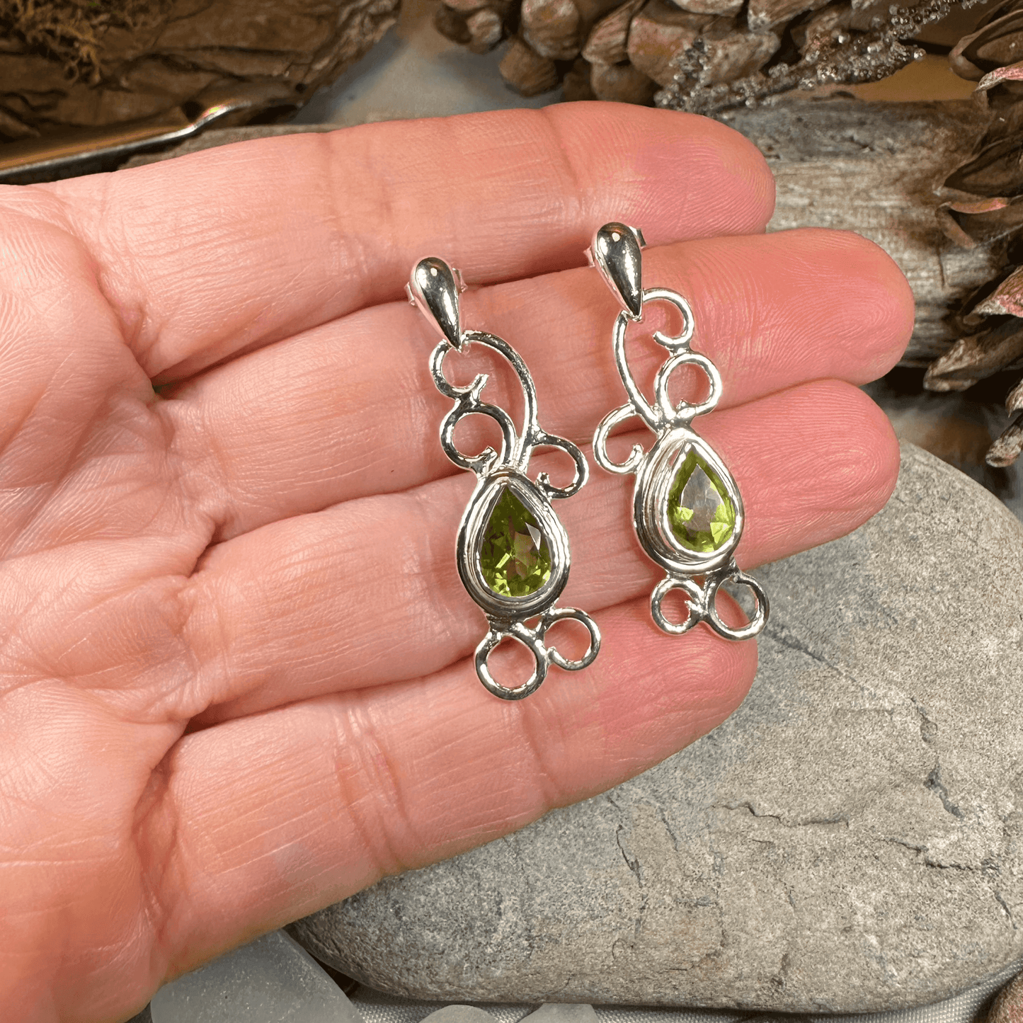 Ariadne Celtic Knot Earrings - Peridot